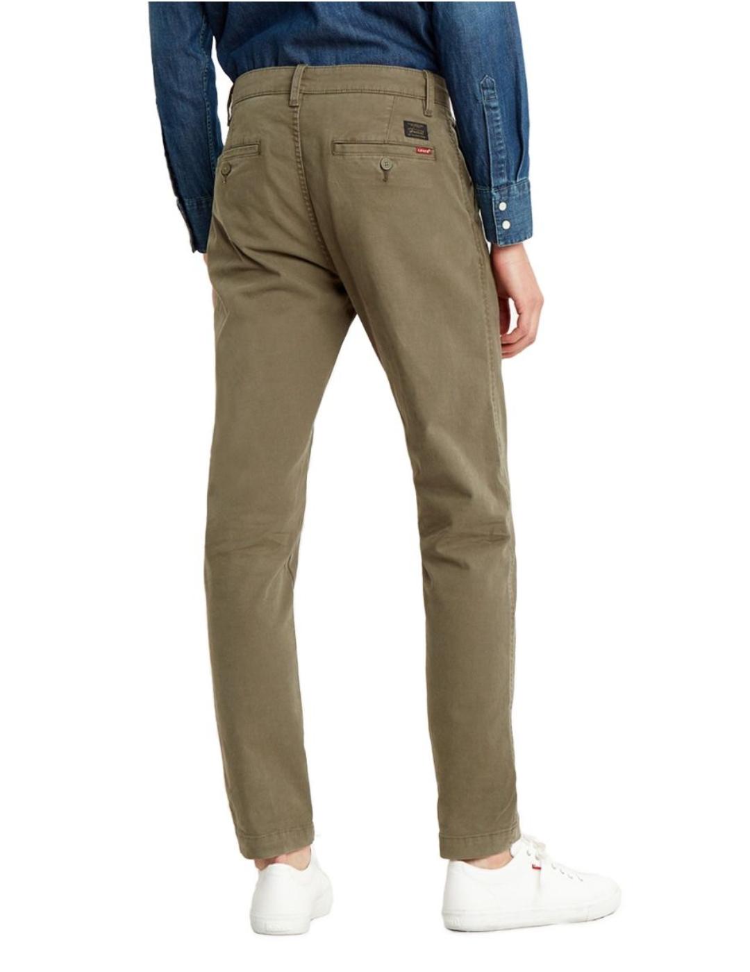 Pantalón Levis standard chino verde para hombre