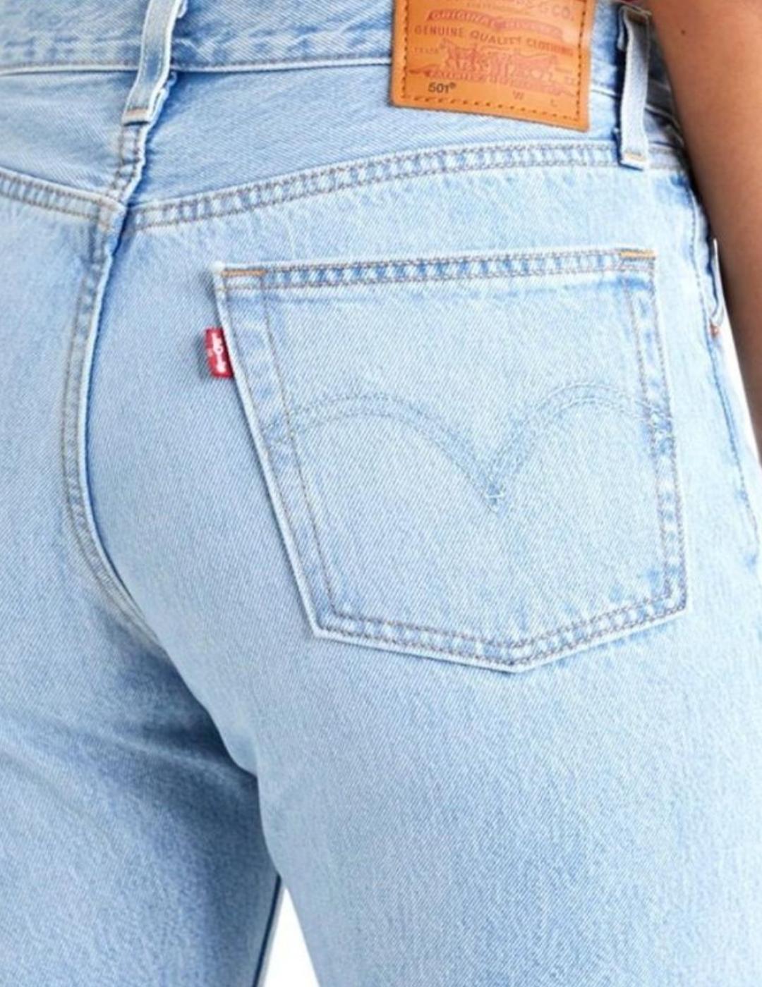 Vaquero Levis 501 Cropped azul para mujer -a