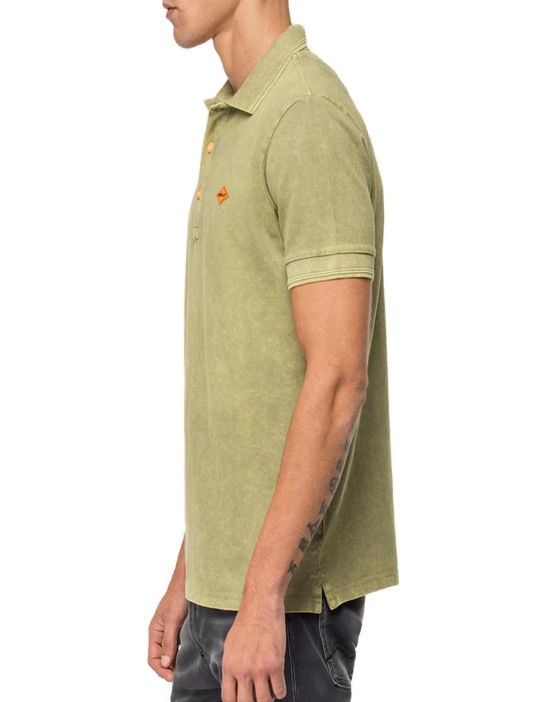 Polo Replay verde logo naranja para hombre -a