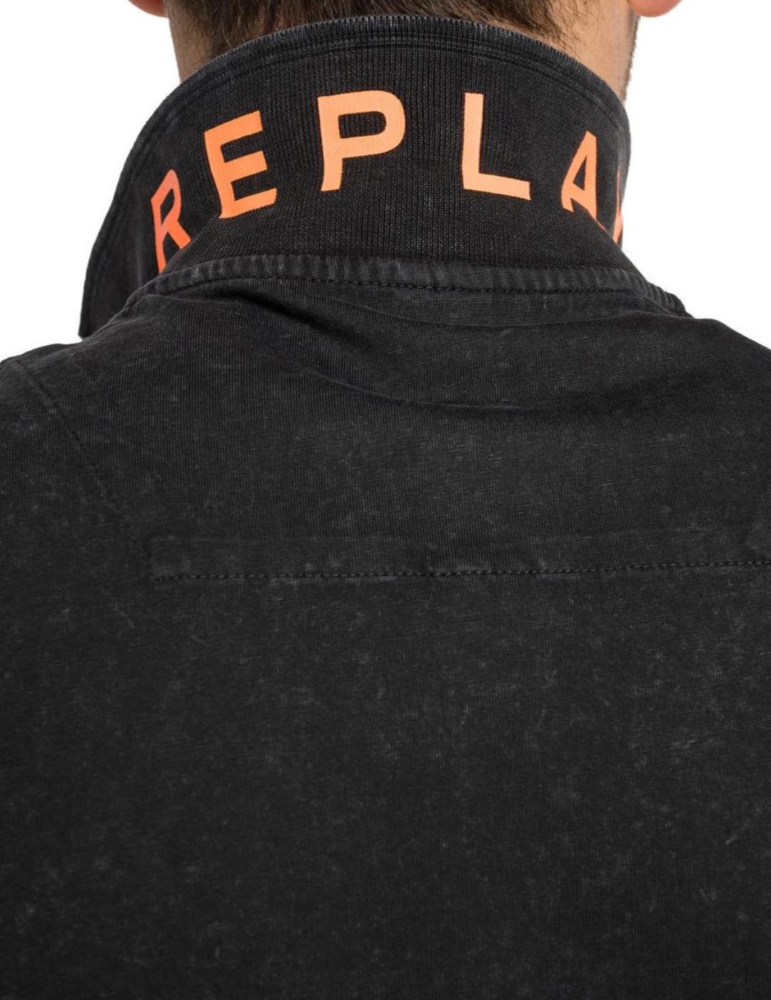 Polo Replay negro logo naranja para hombre -a