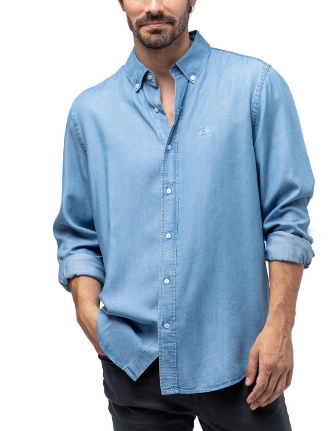 Camisa Scotta vaquera clara para hombre b