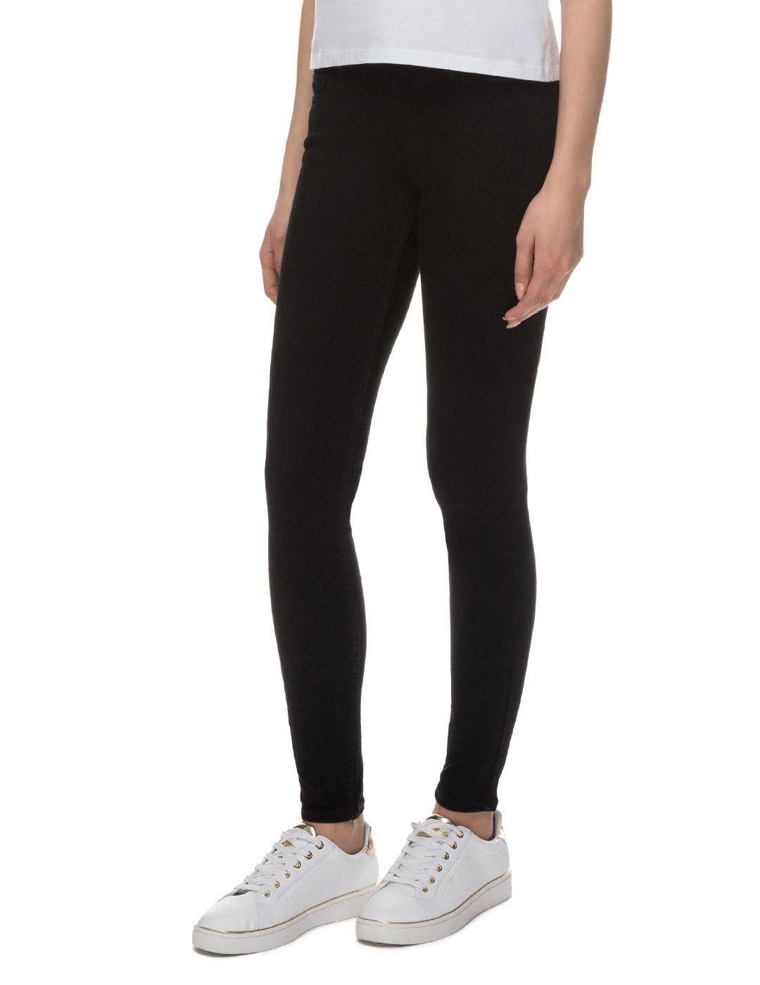 Vaquero levis innovation super skinny negro para mujer- V