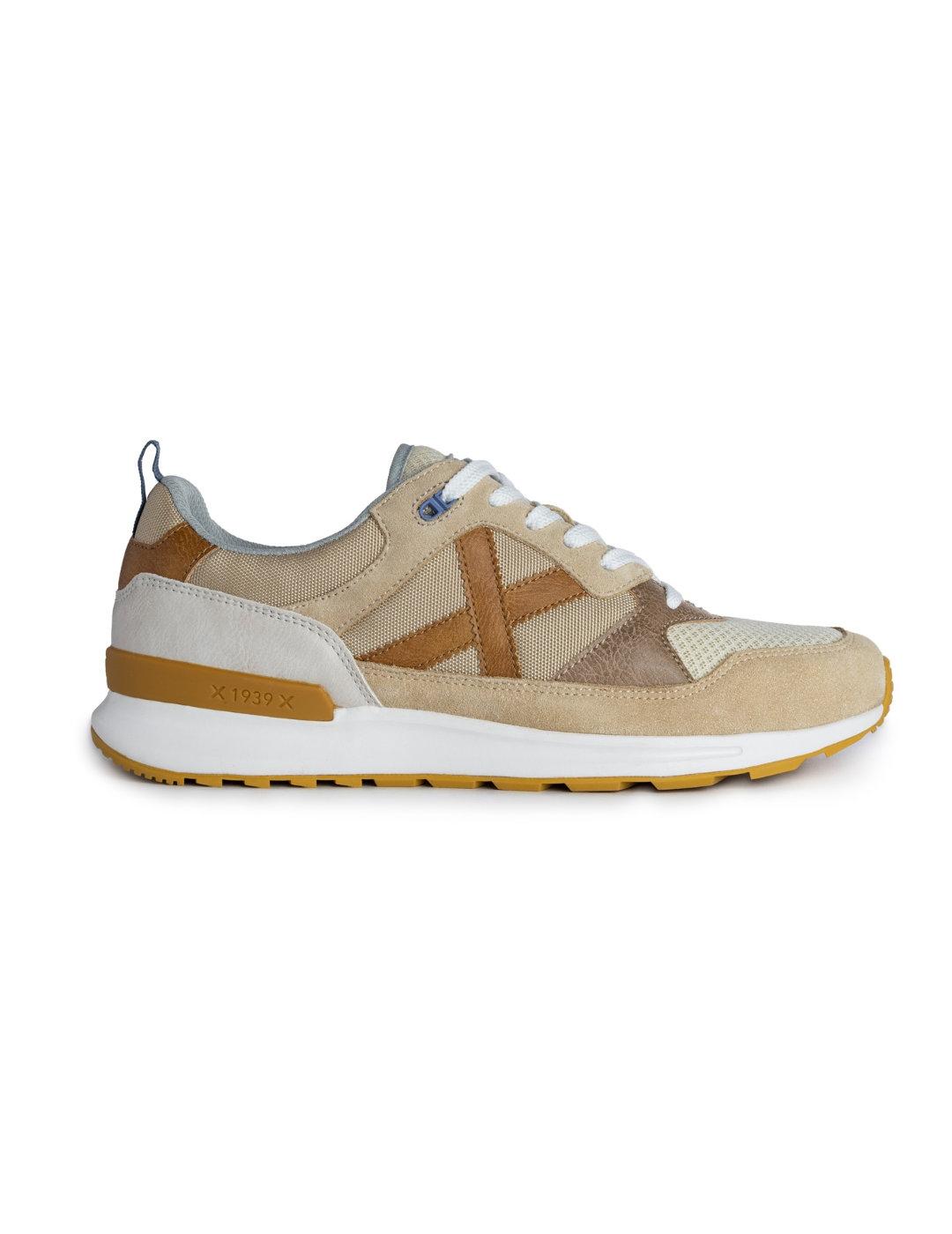 Zapatilla Munich Alpha 74 color beige para hombre