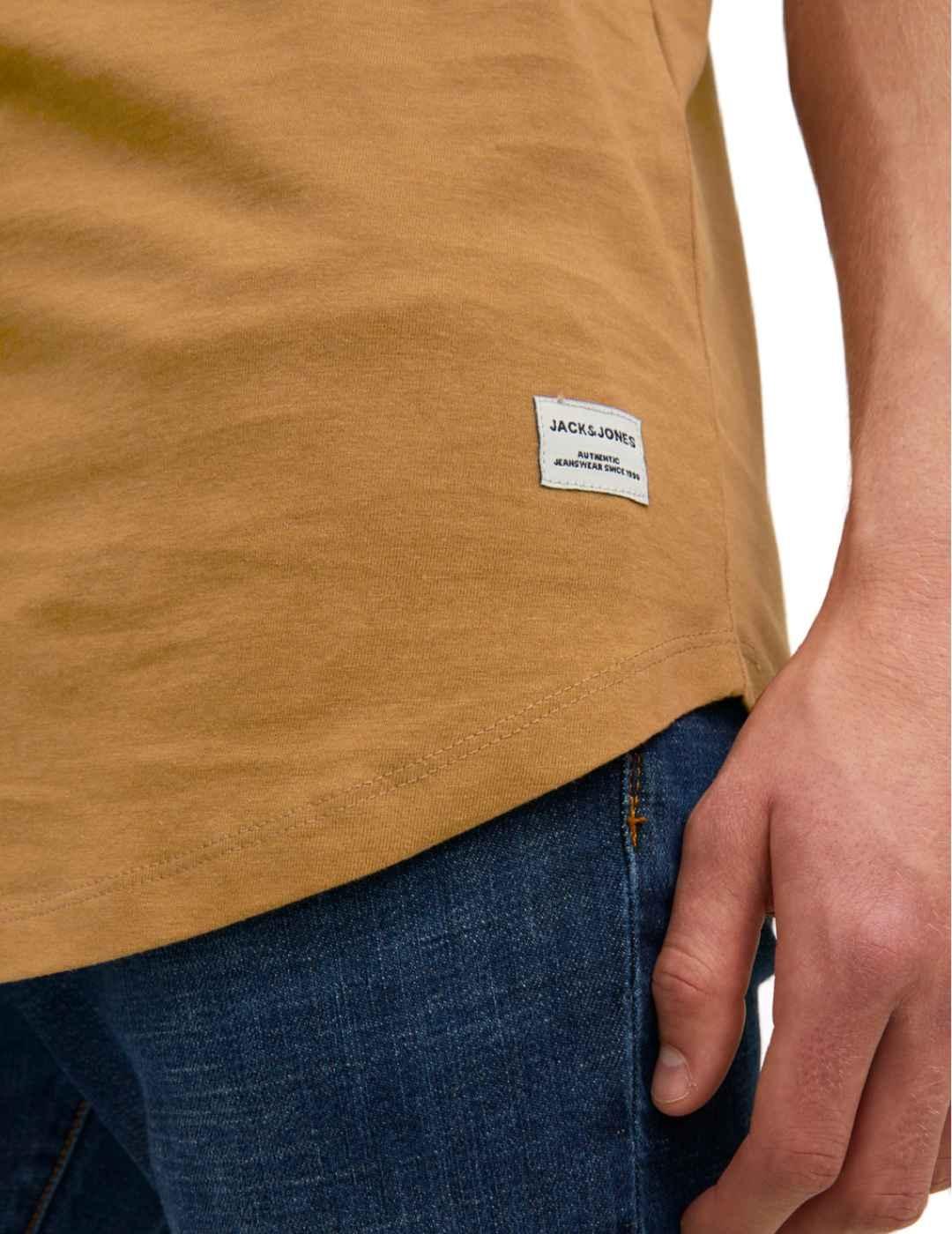 Camiseta Jack&Jones Enoa color camel para hombre