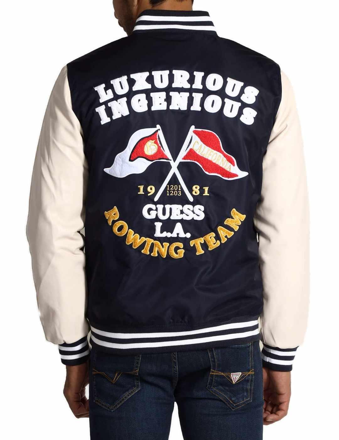 Cazadora bomber Guess Varsity marino con parches para hombre