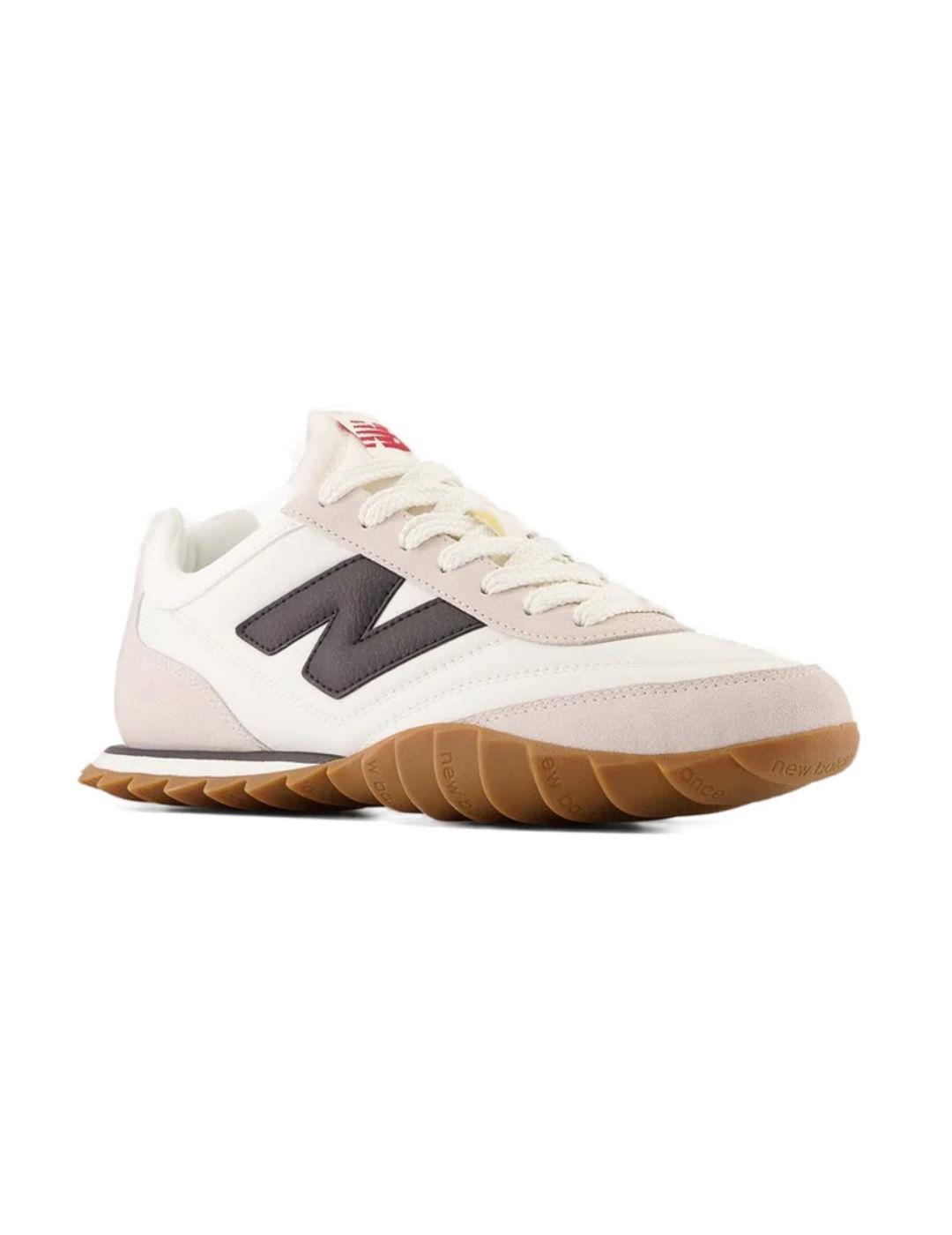 Zapatillas New Balance blanco y negro URC30AI para hombre