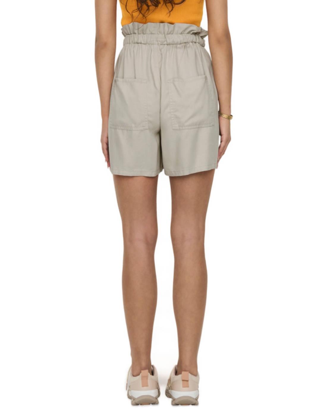 Shorts Only Kenya beige de tela para mujer