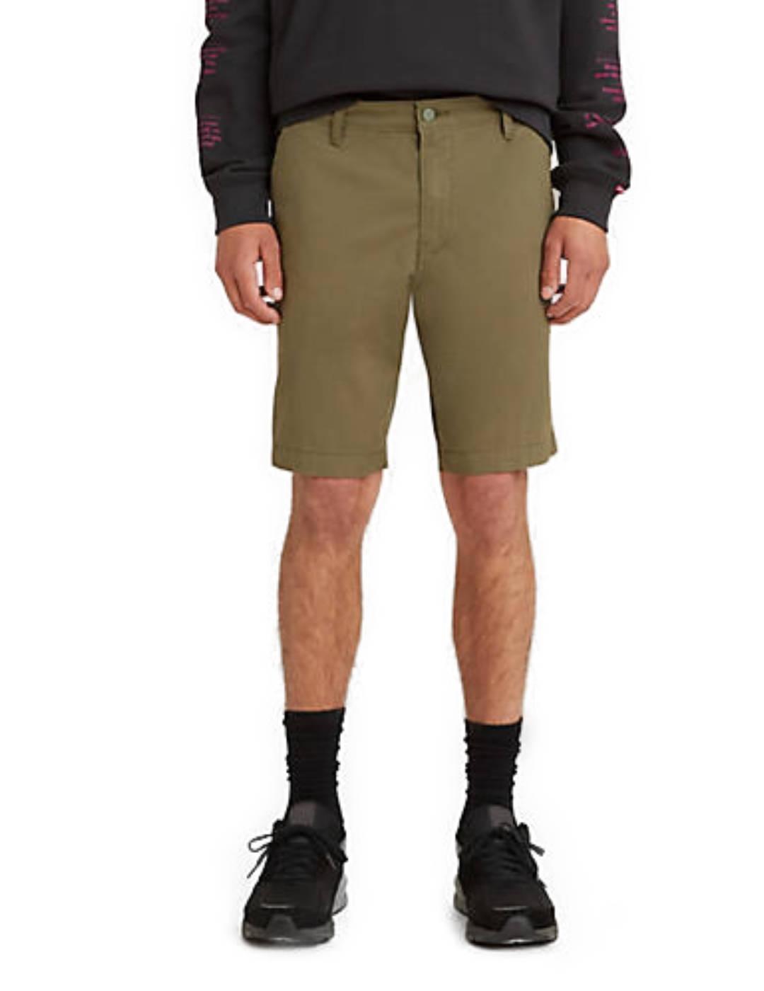 Bermudas Levi´s tipo chino verde oliva corto para hombre