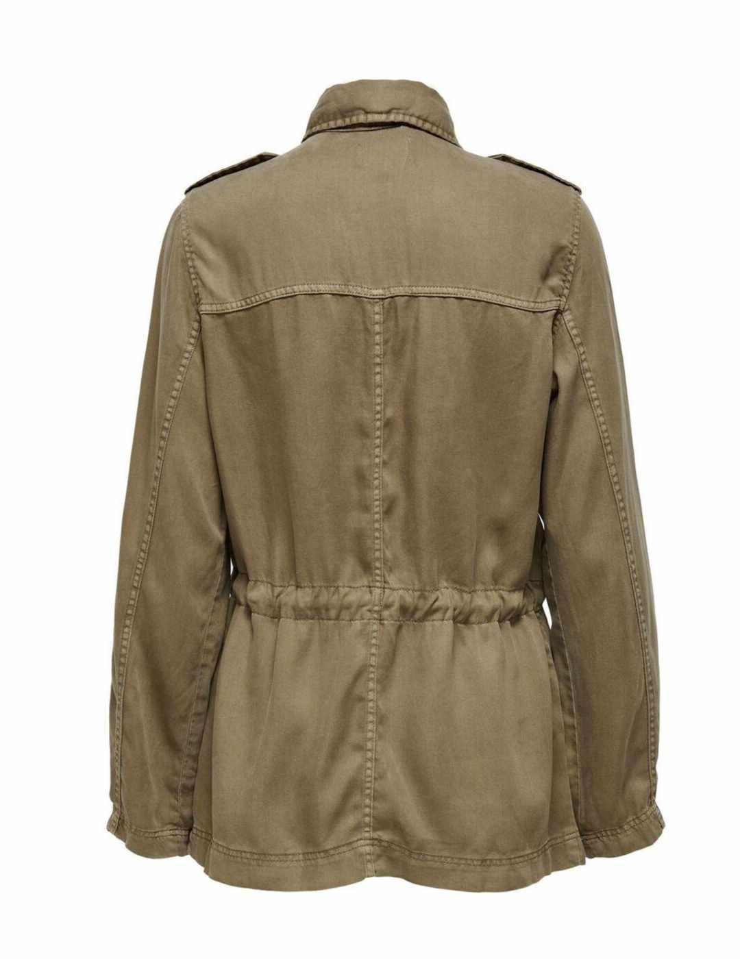 Chaqueta sahariana Only Kenya marrón estilo militar de mujer