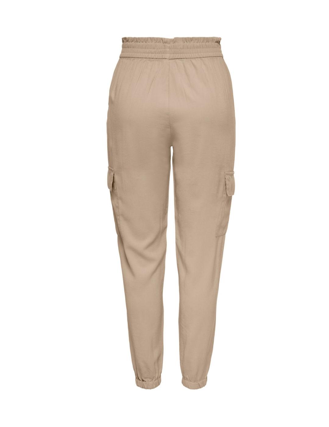 Pantalón Only Laris cargo crema para mujer