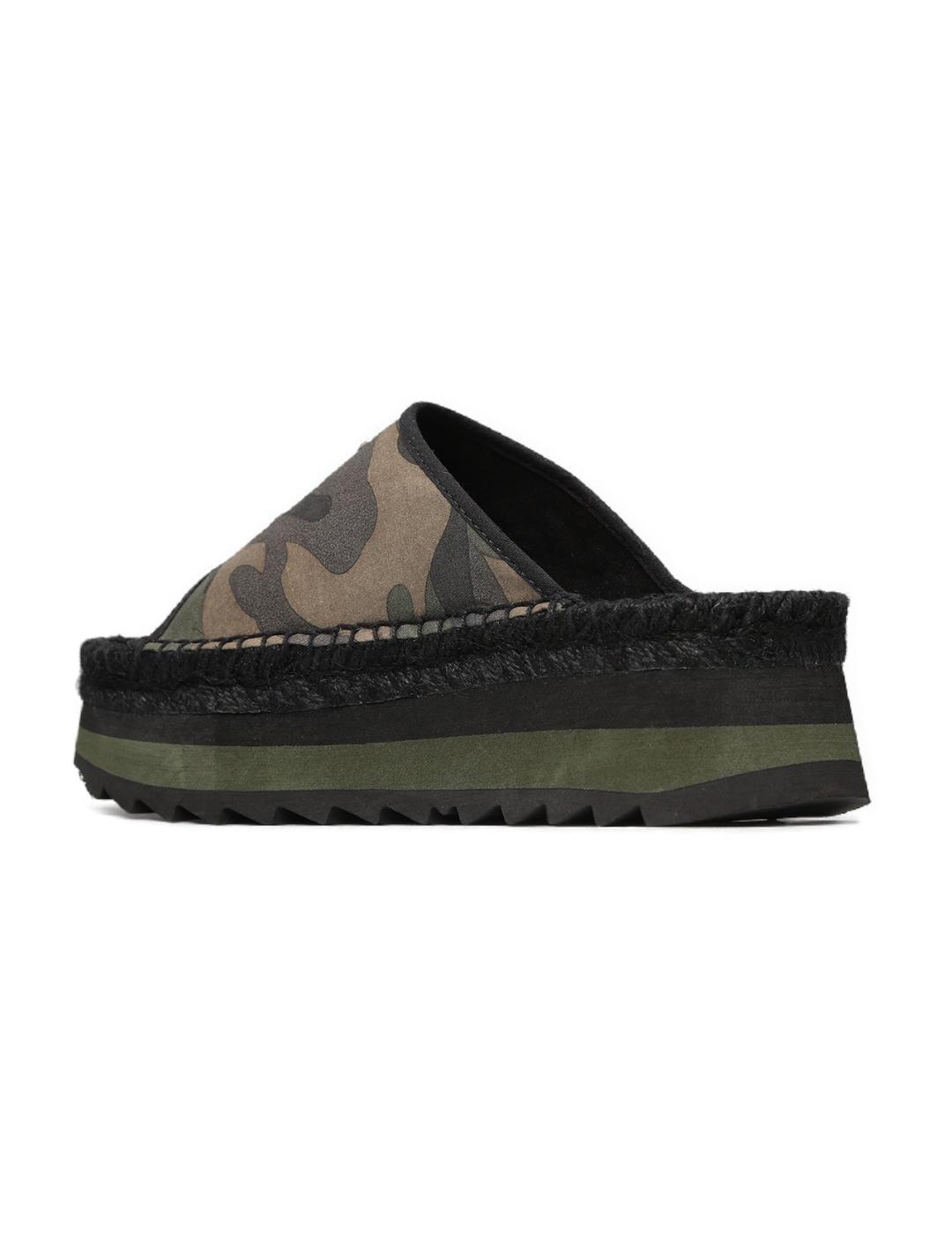 Sandalias Replay estampado militar y tachuelas  de mujer