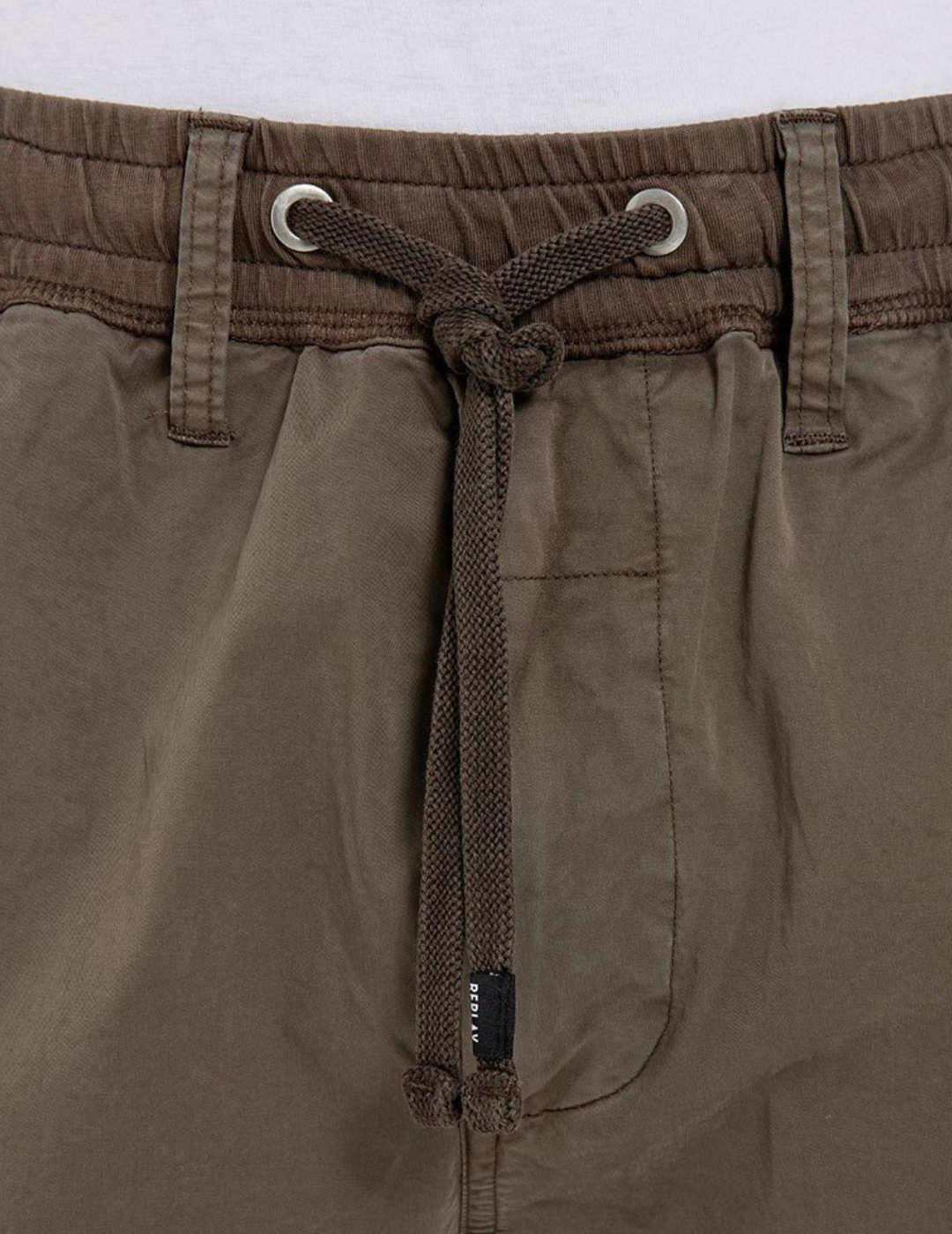 Pantalón corto Replay tipo cargo verde militar para hombre