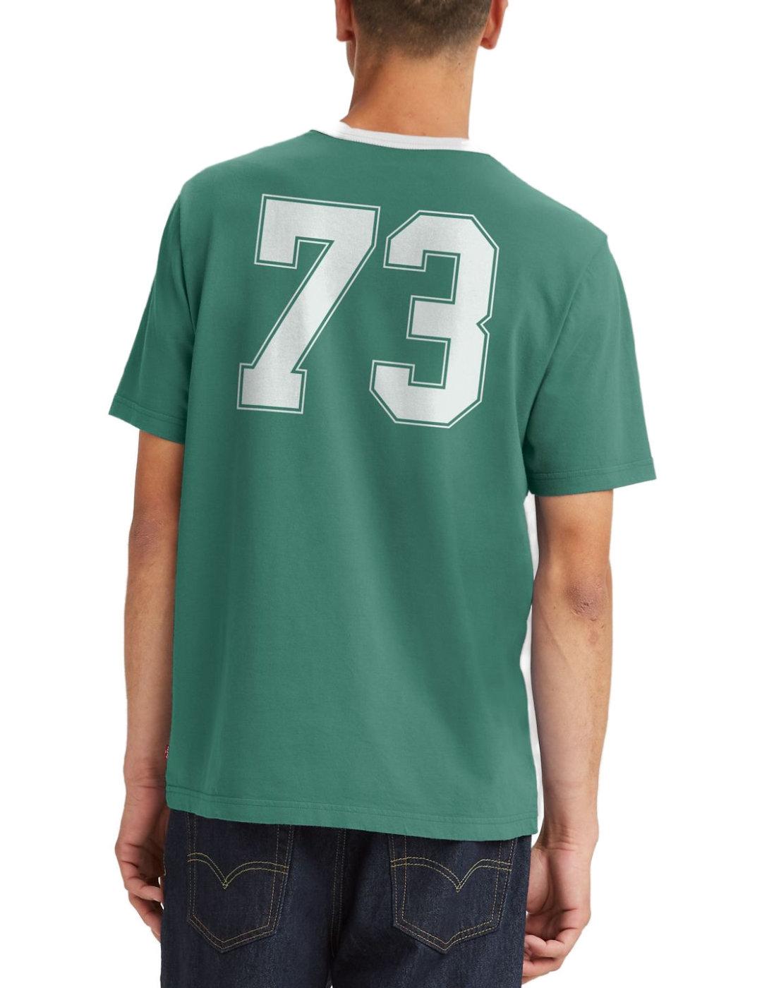 Camiseta Levi´s relaxed verde logo frontal  para hombre