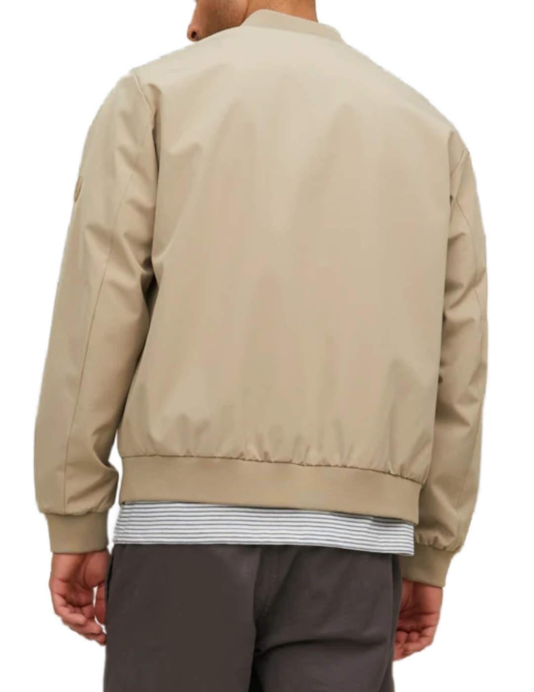 Chaqueta bomber Jack&Jones Carlton beige para hombre