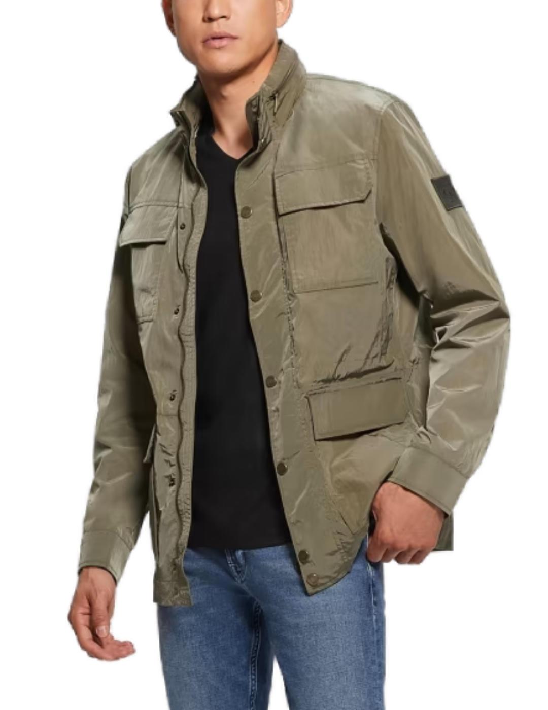 Chaqueta Guess Utility verde brillante para hombre