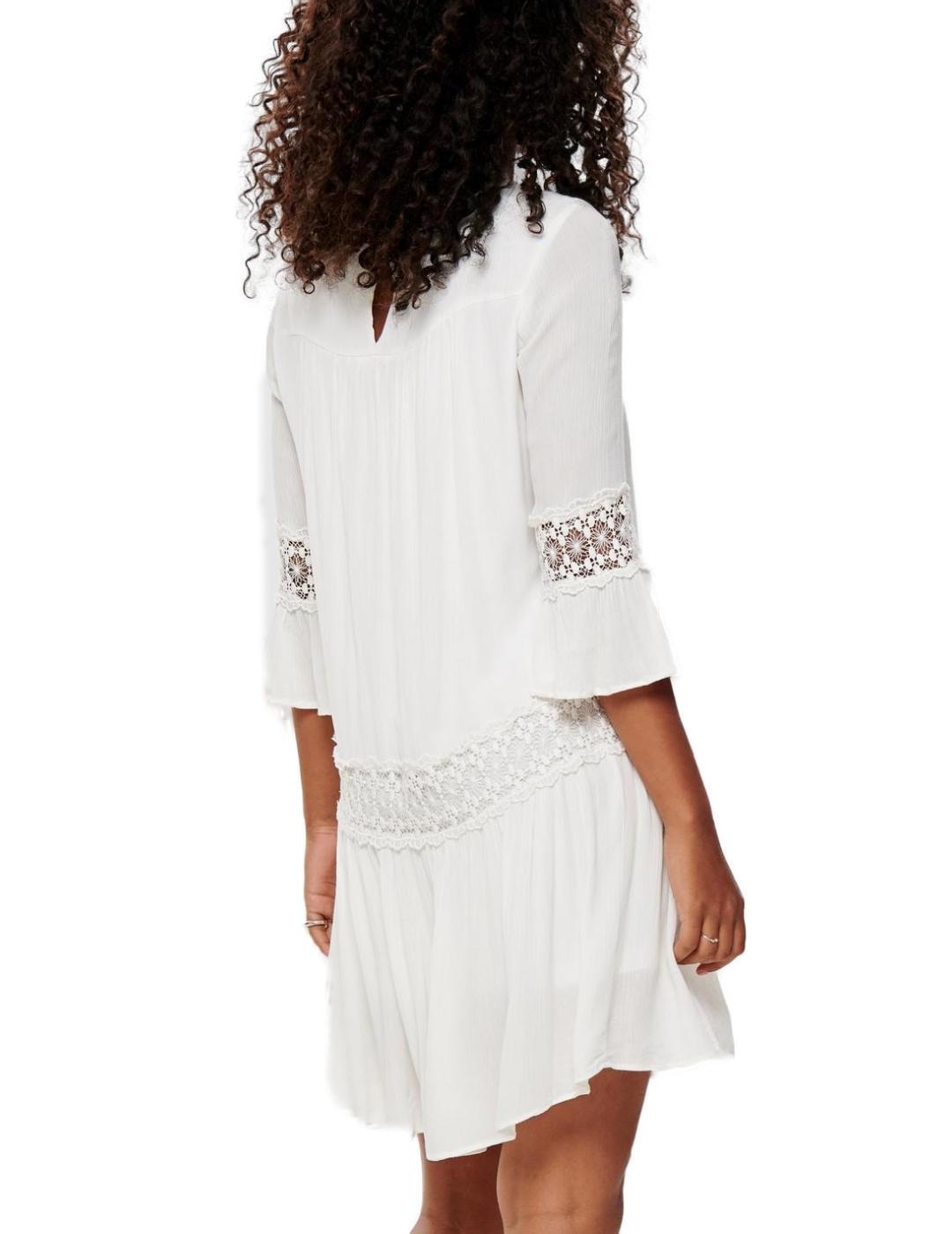Vestido Only Tyra bámbula blanco midi de mujer
