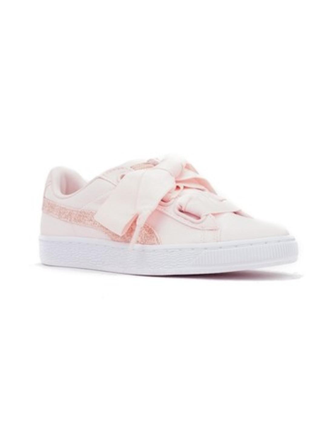 Zapatillas Puma Basket rosas con lazo de mujer