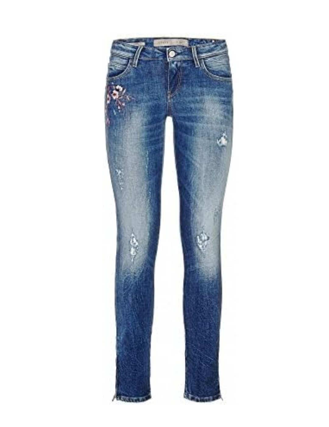 Pantalón vaquero Guess flores bordadas para mujer