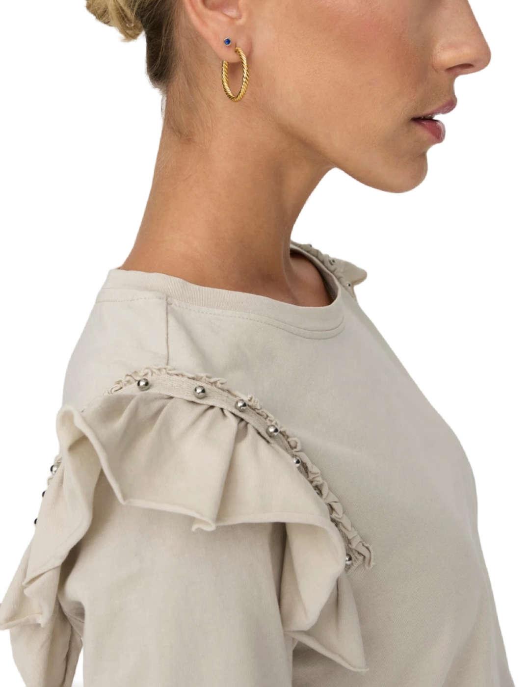 Camiseta Only Rebelle beige volantes para mujer
