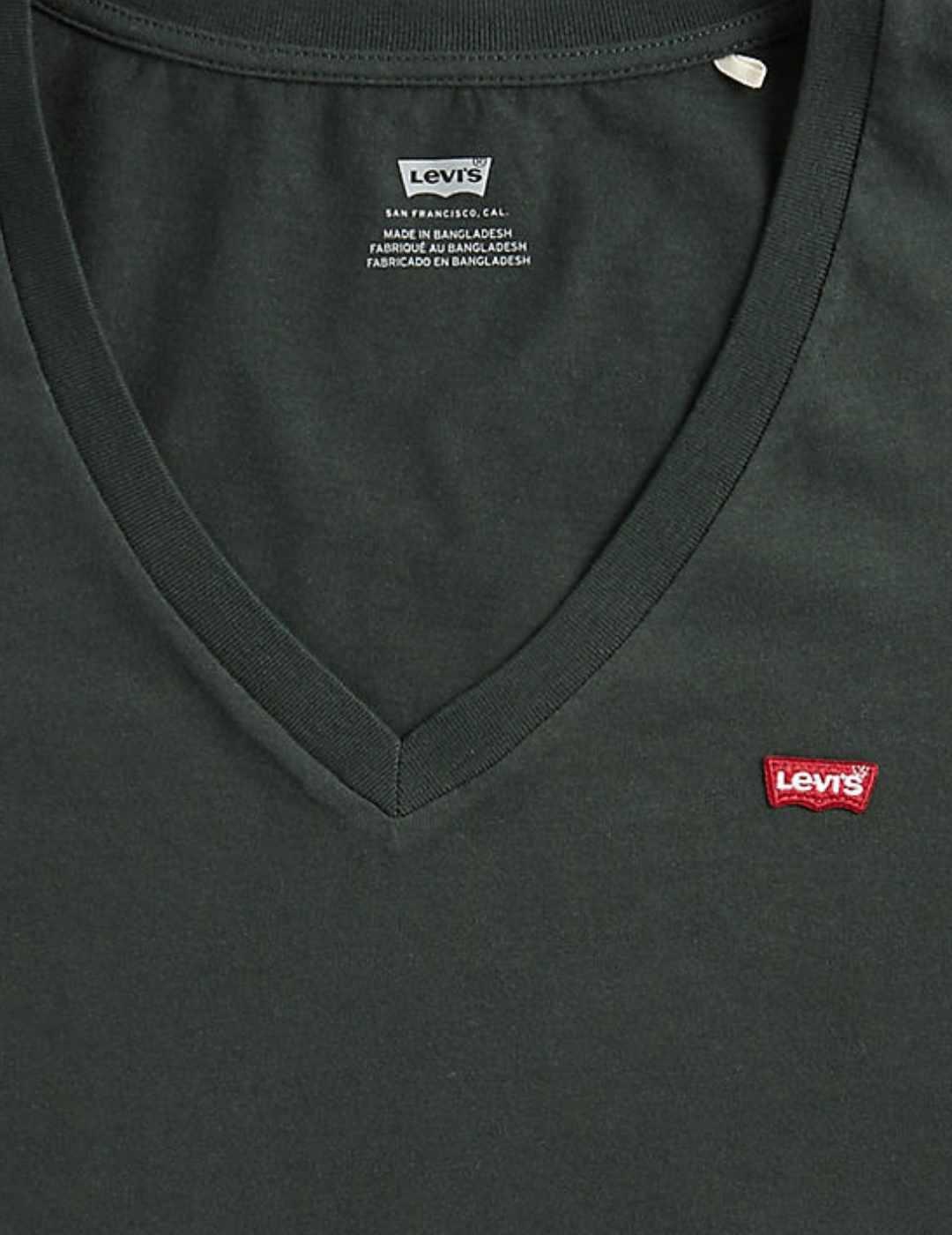 Camiseta Levi´s manga corta y cuello pico verde de mujer