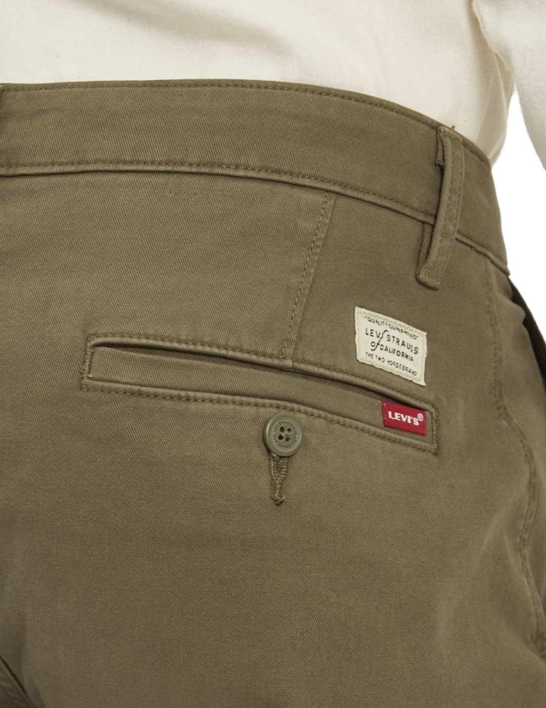 Pantalón chándal verde militar con bolsillos de Levis para niño