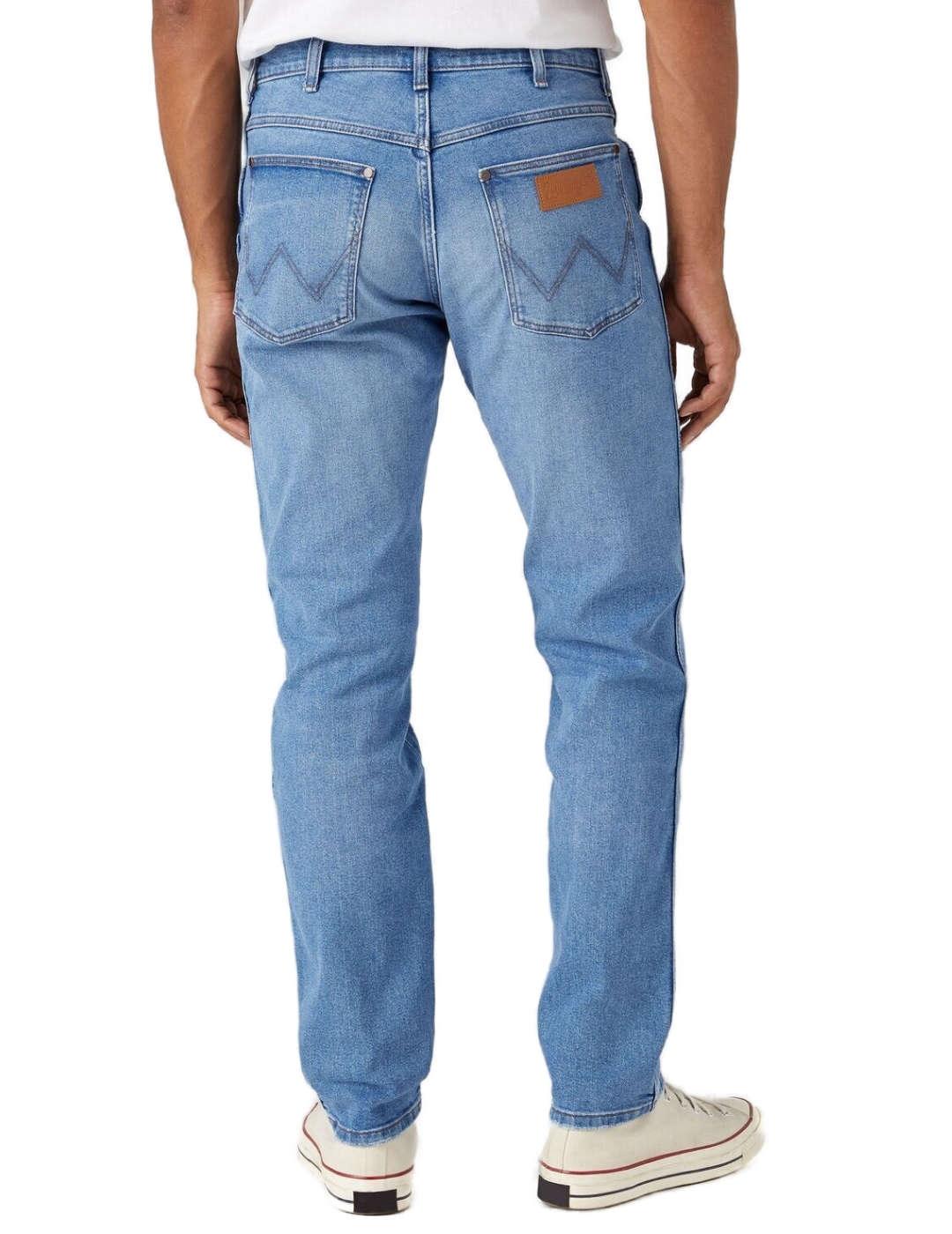 Pantalón vaquero Wrangler River azul claro Slim para hombre