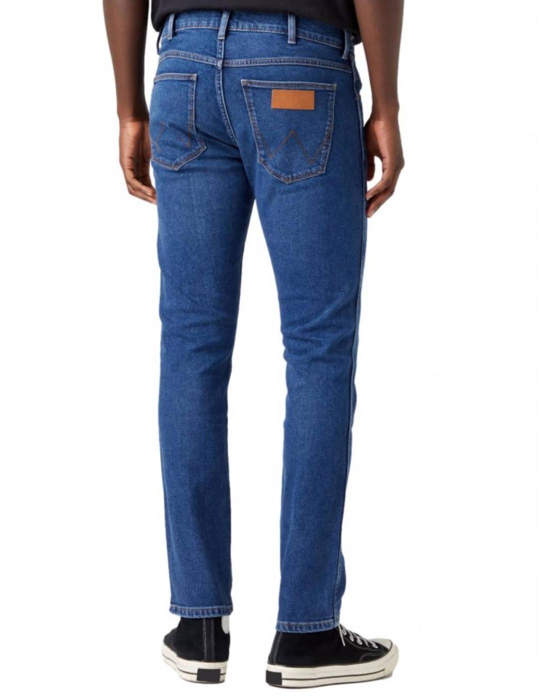 Pantalón vaquero Wrangler Larston azul marino Slim de hombre