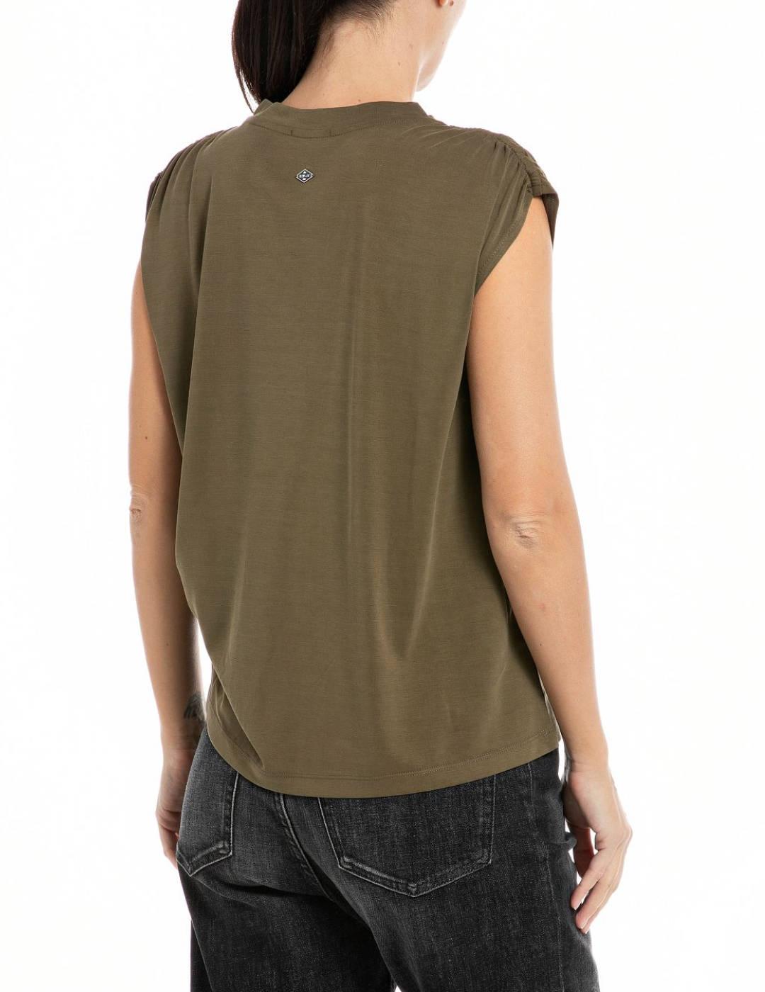 Camiseta Replay verde kakii asimétrica manga corta de mujer