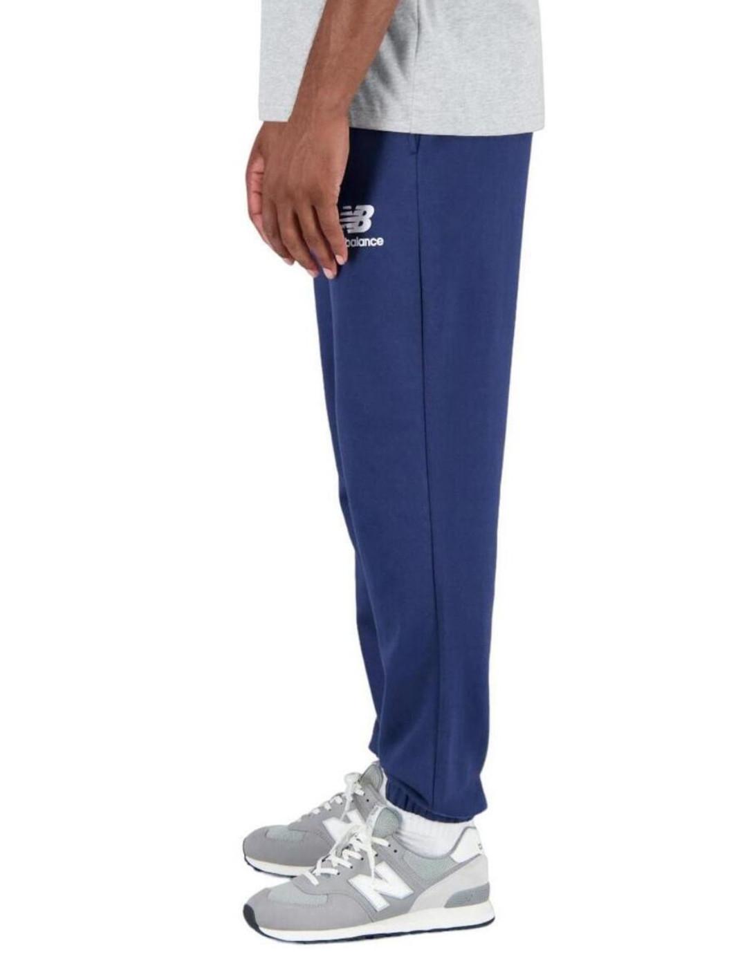 Pantalón New Balance running azul corte holgado de hombre