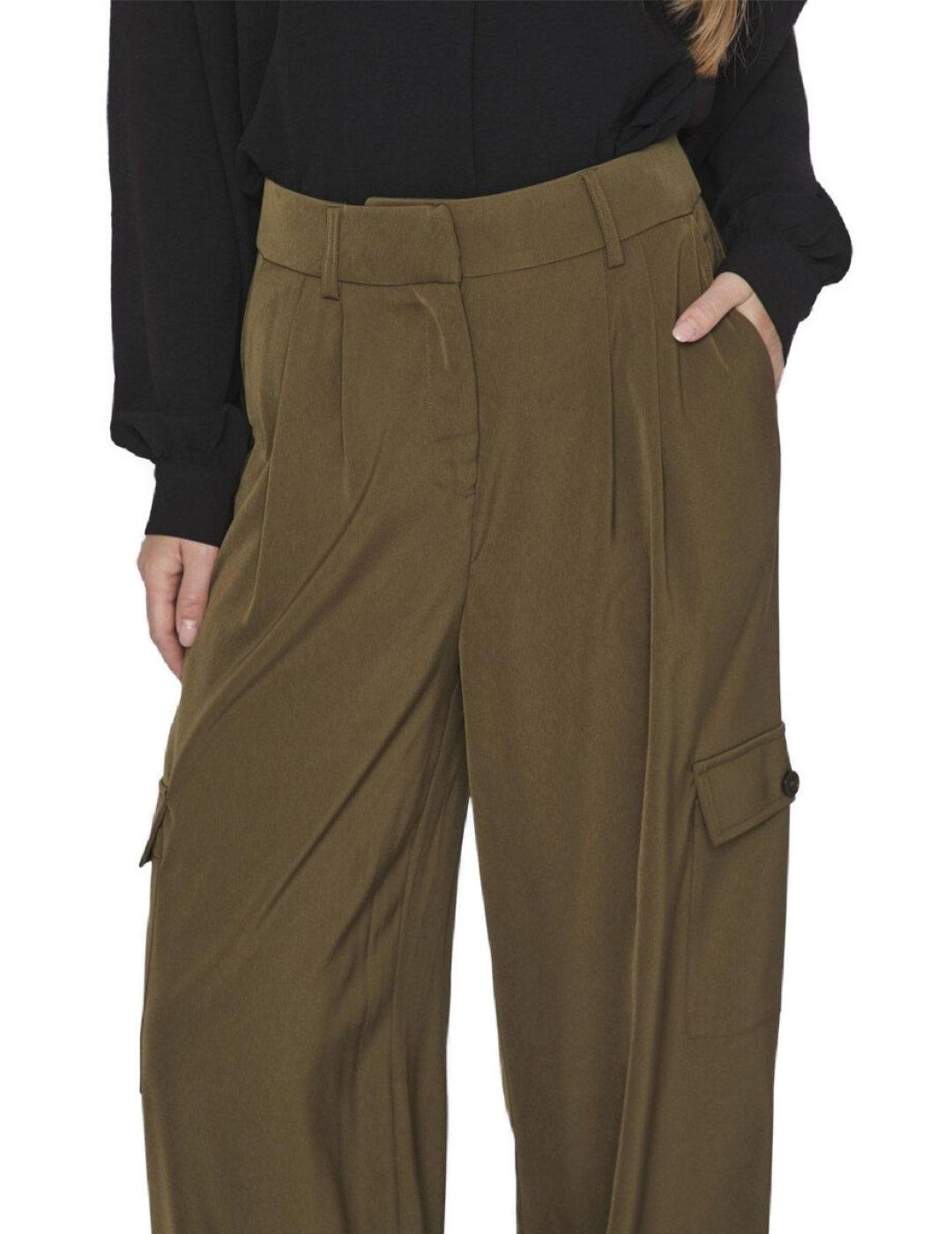 Pantalón Vila Winnie cargo verde ancho para mujer