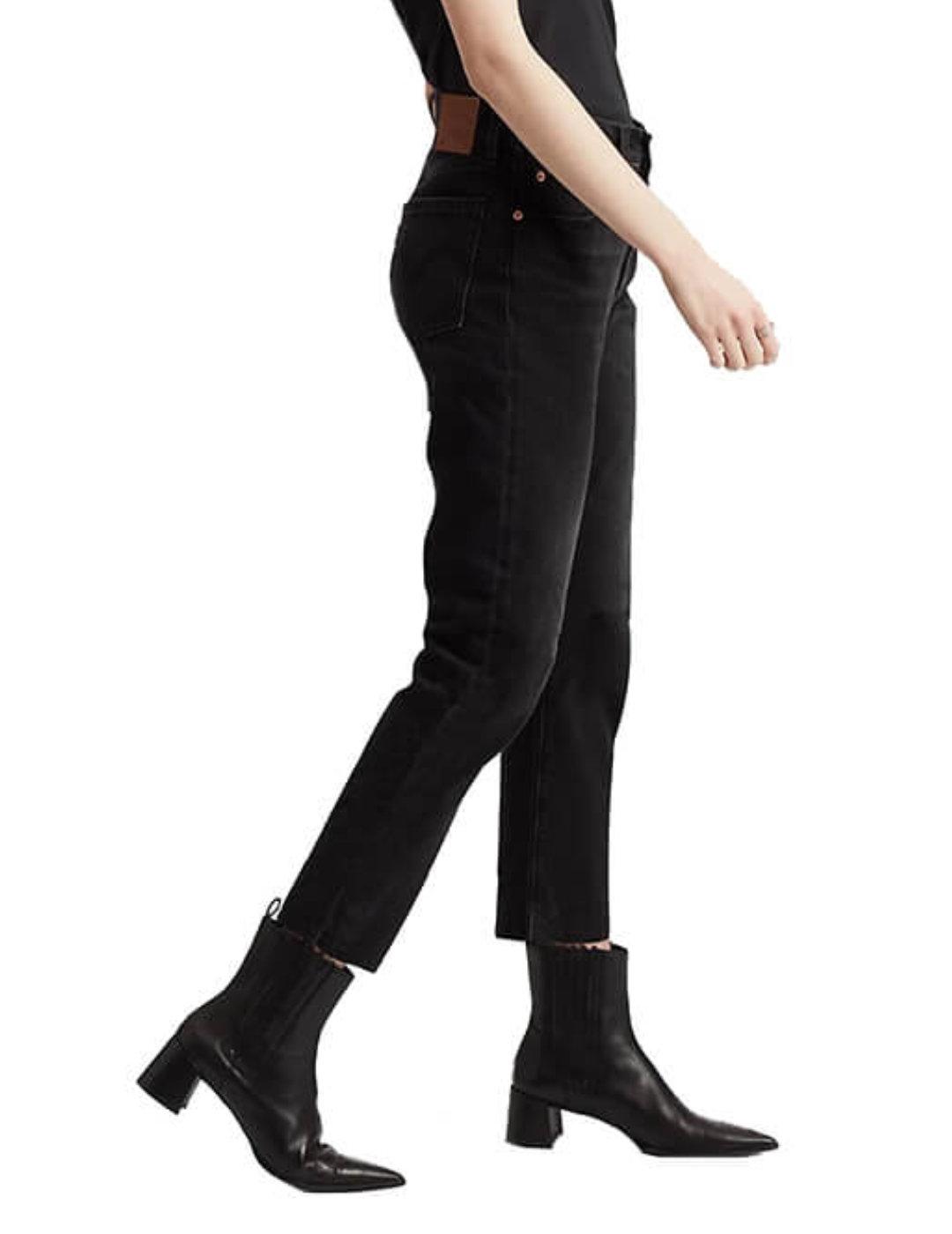 Pantalón vaquero Levi's 501 cropped negro de mujer