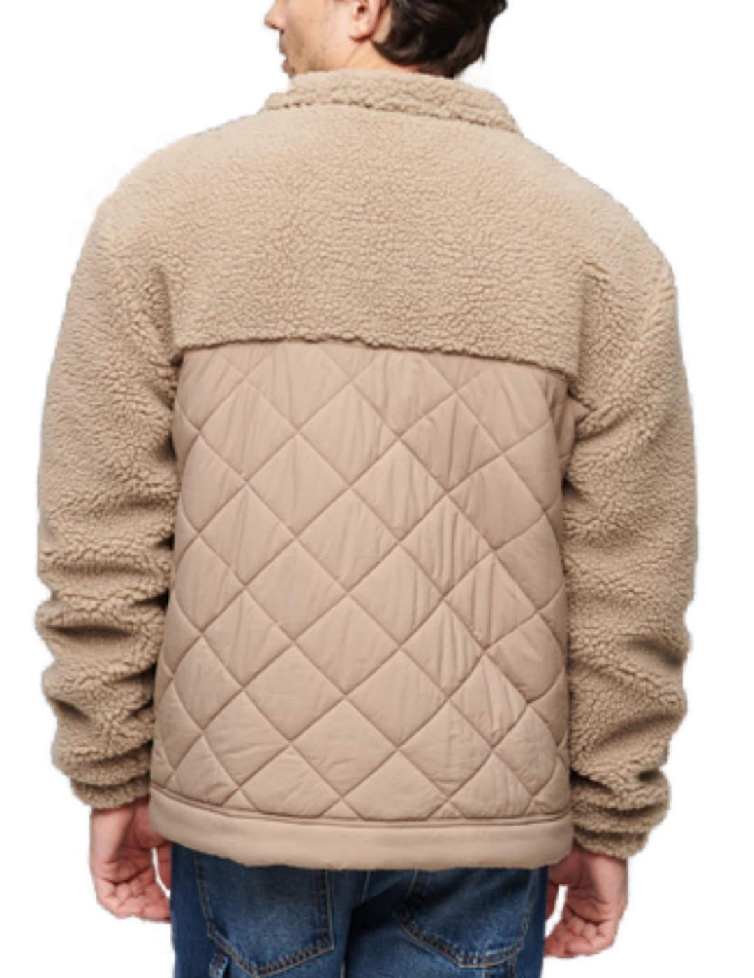 Chaqueta Superdry Sherpa beige borreguillo para hombre