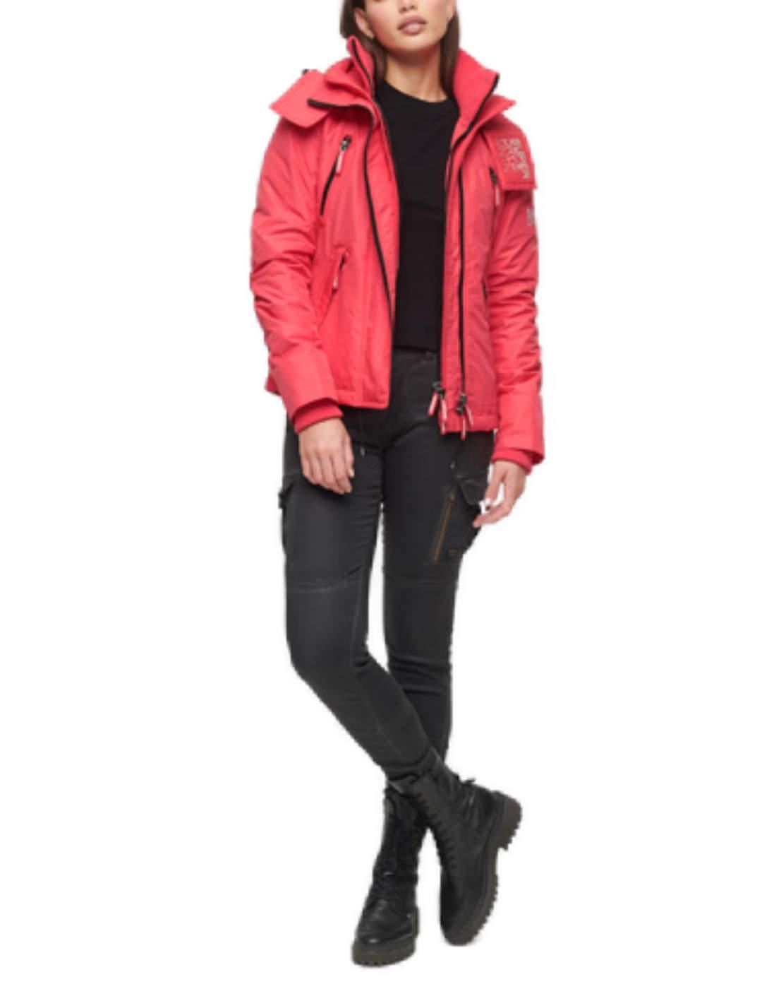 Cortavientos Superdry Mountain rosa con capucha para mujer