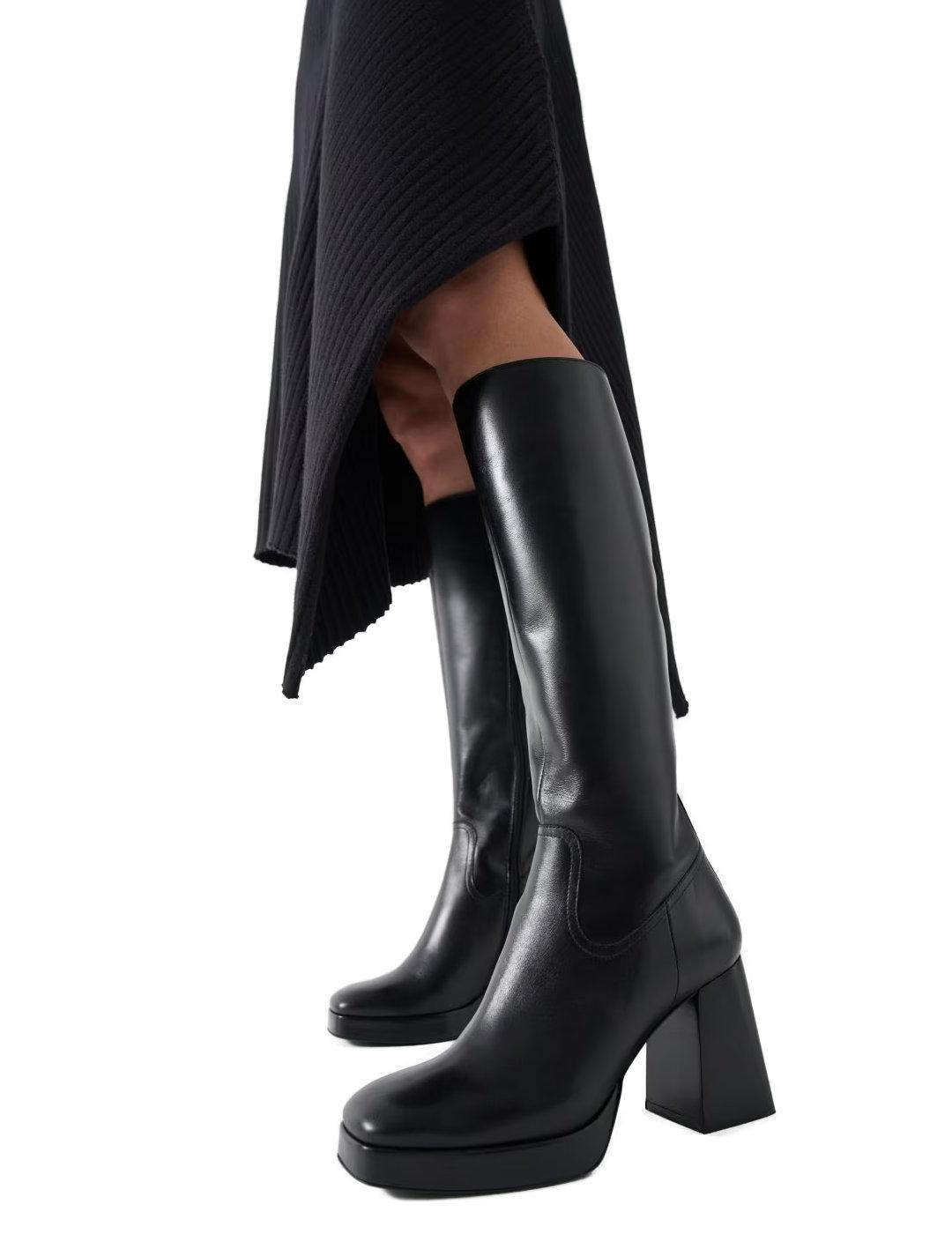Bota Salsa de cuero negra con tacón de mujer