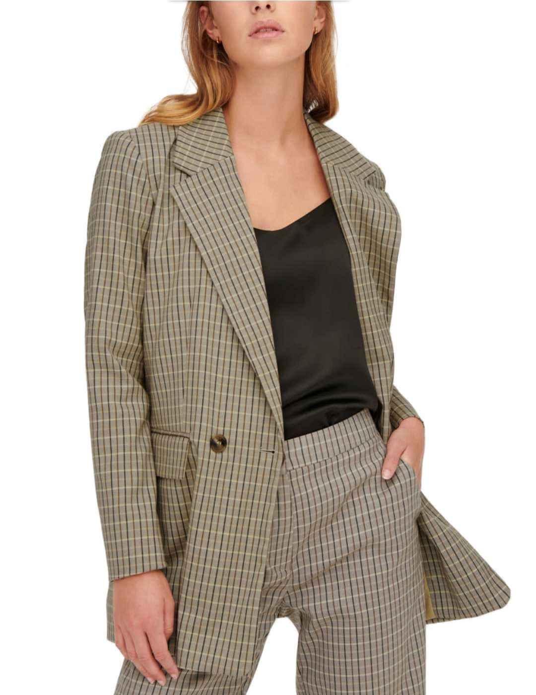 Blazer Only Ladison de cuadros de mujer