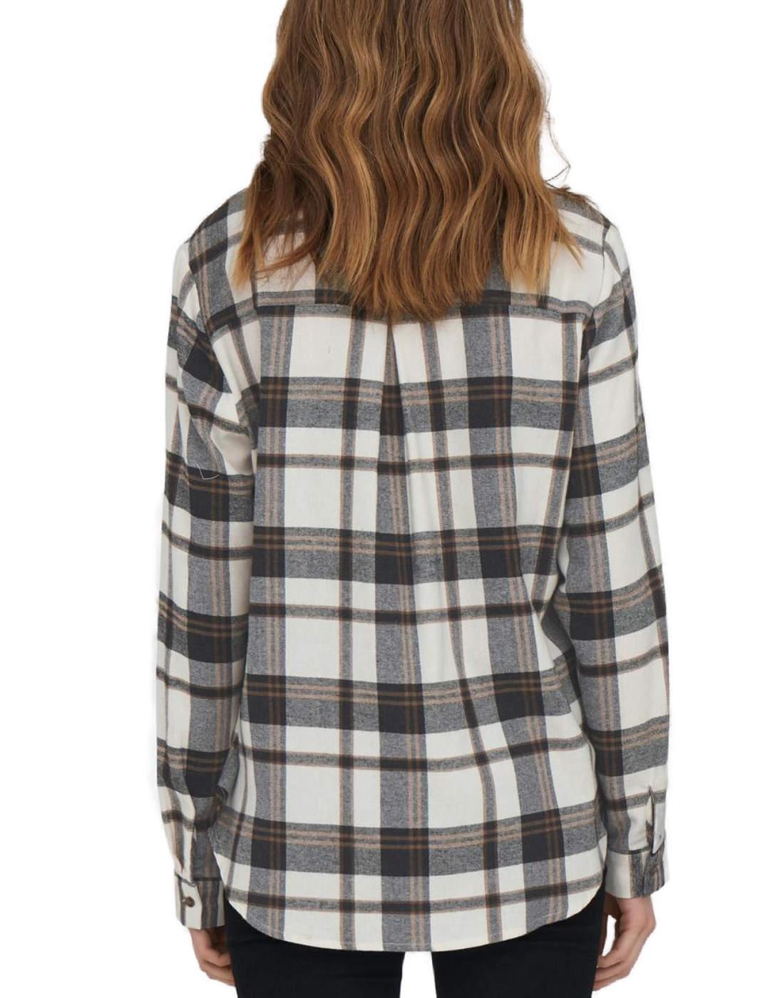 Camisa Only Fie cuadros beige y negro corte holgado de mujer