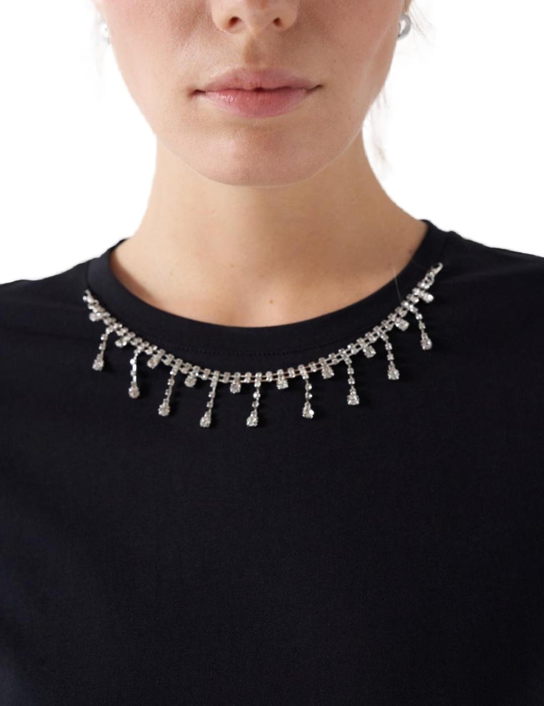 Camiseta Salsa de manga corta negra con cadena de mujer