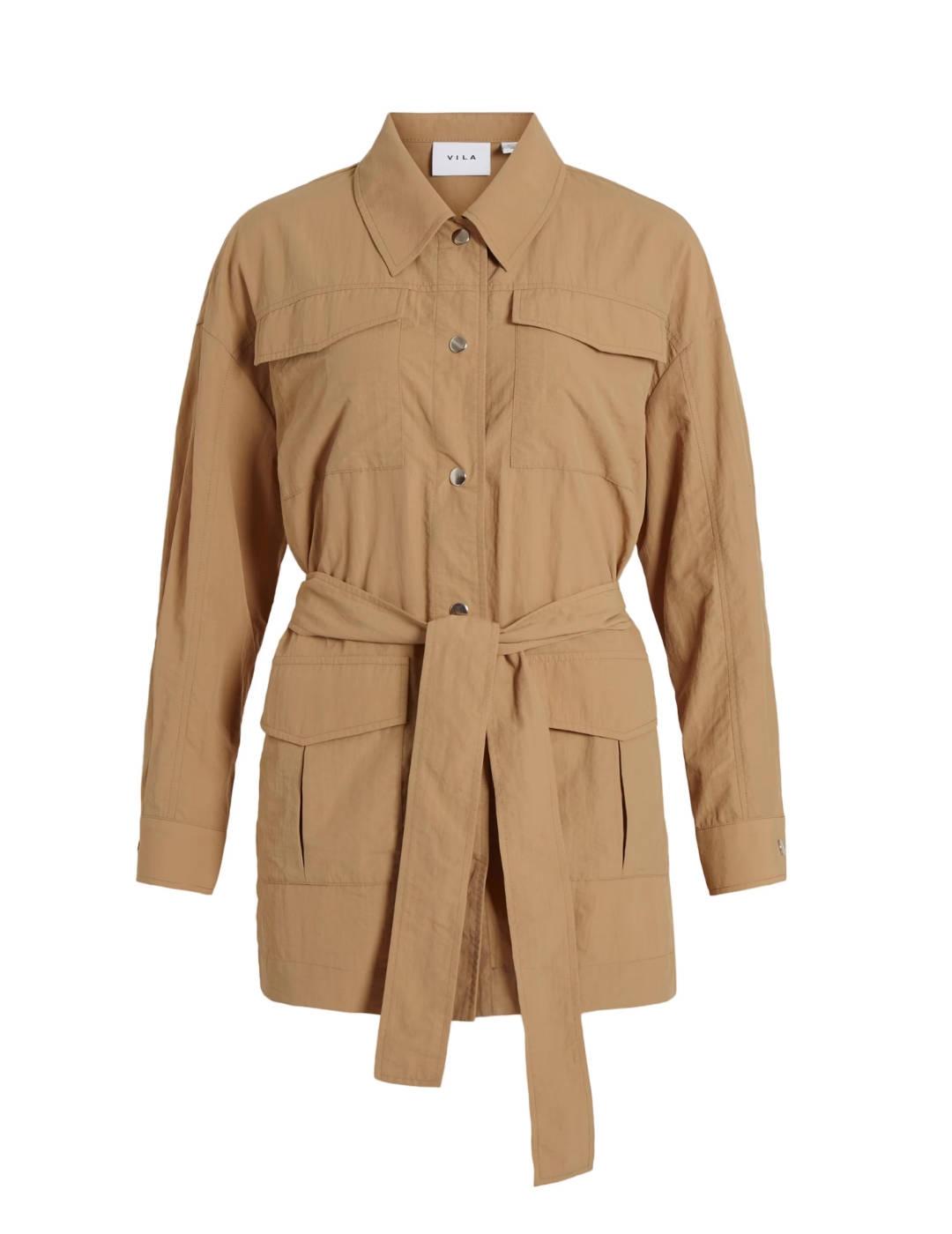 Parka Vila pocky beige cuello camisero cinto de mujer