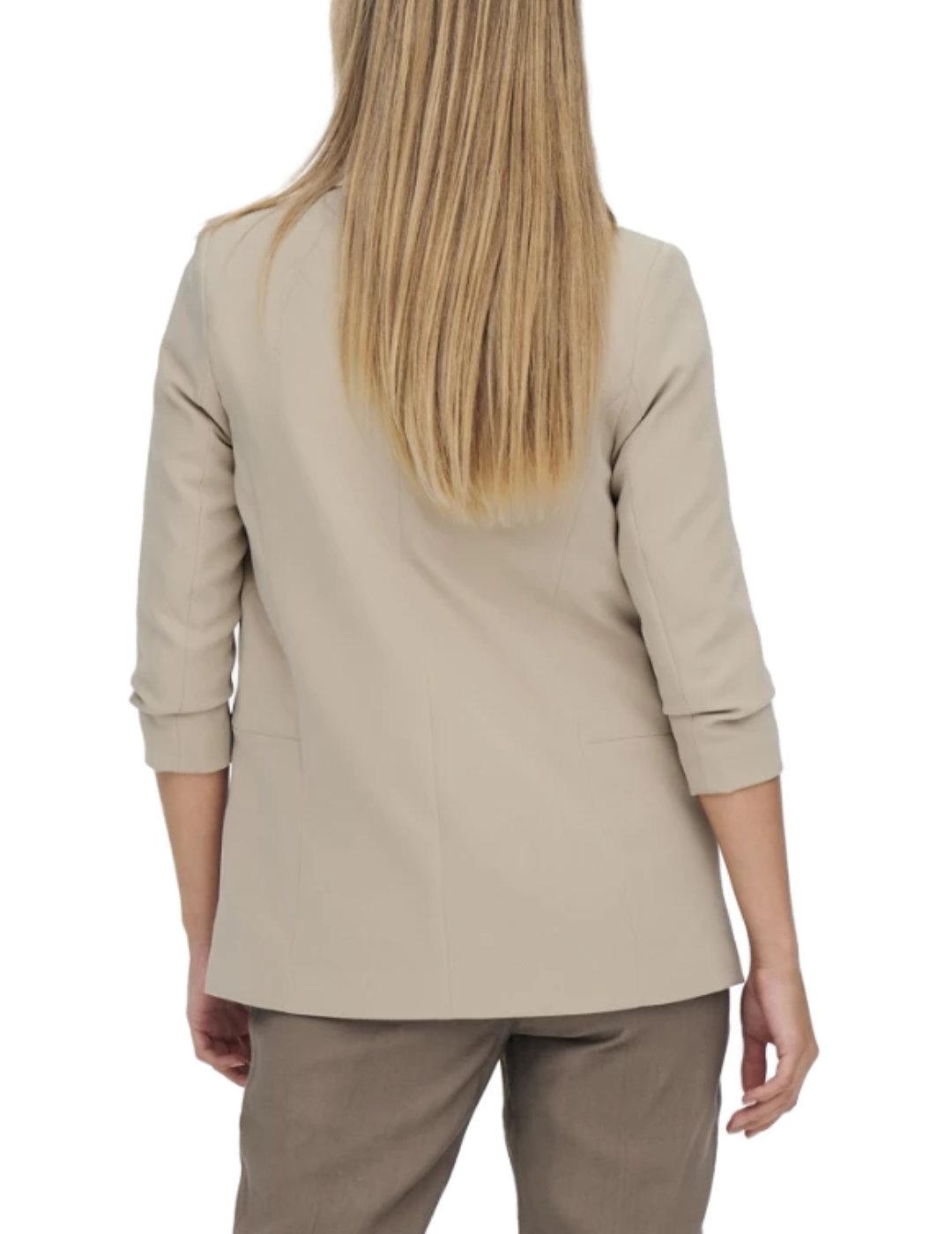 Blazer Only Elly 3/4 color crudo de mujer-Se