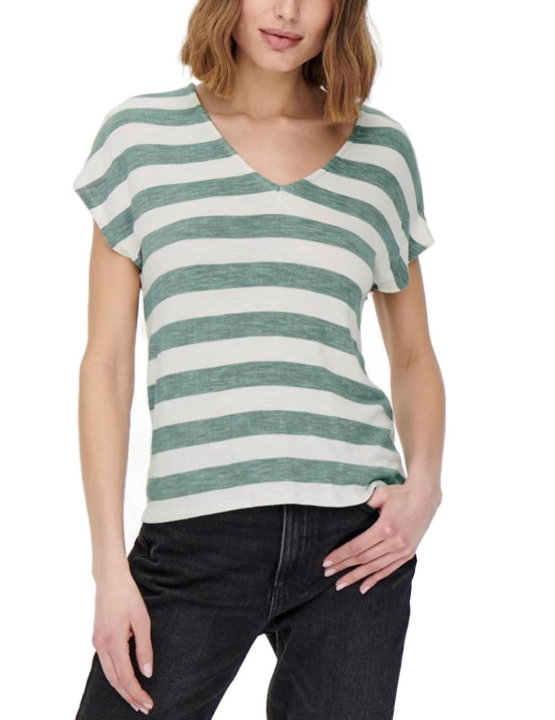 Camiseta Only Lira verde rayas blancas manga corta de mujer