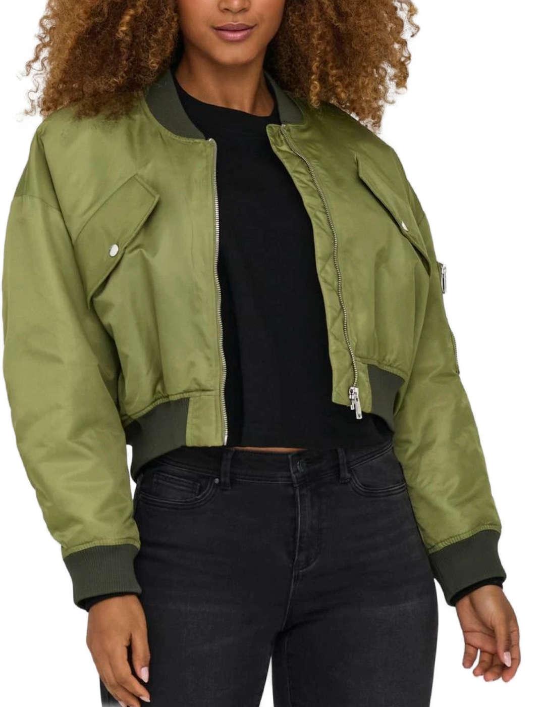 Cazadora bomber cropped Only Svea verde Regular para mujer