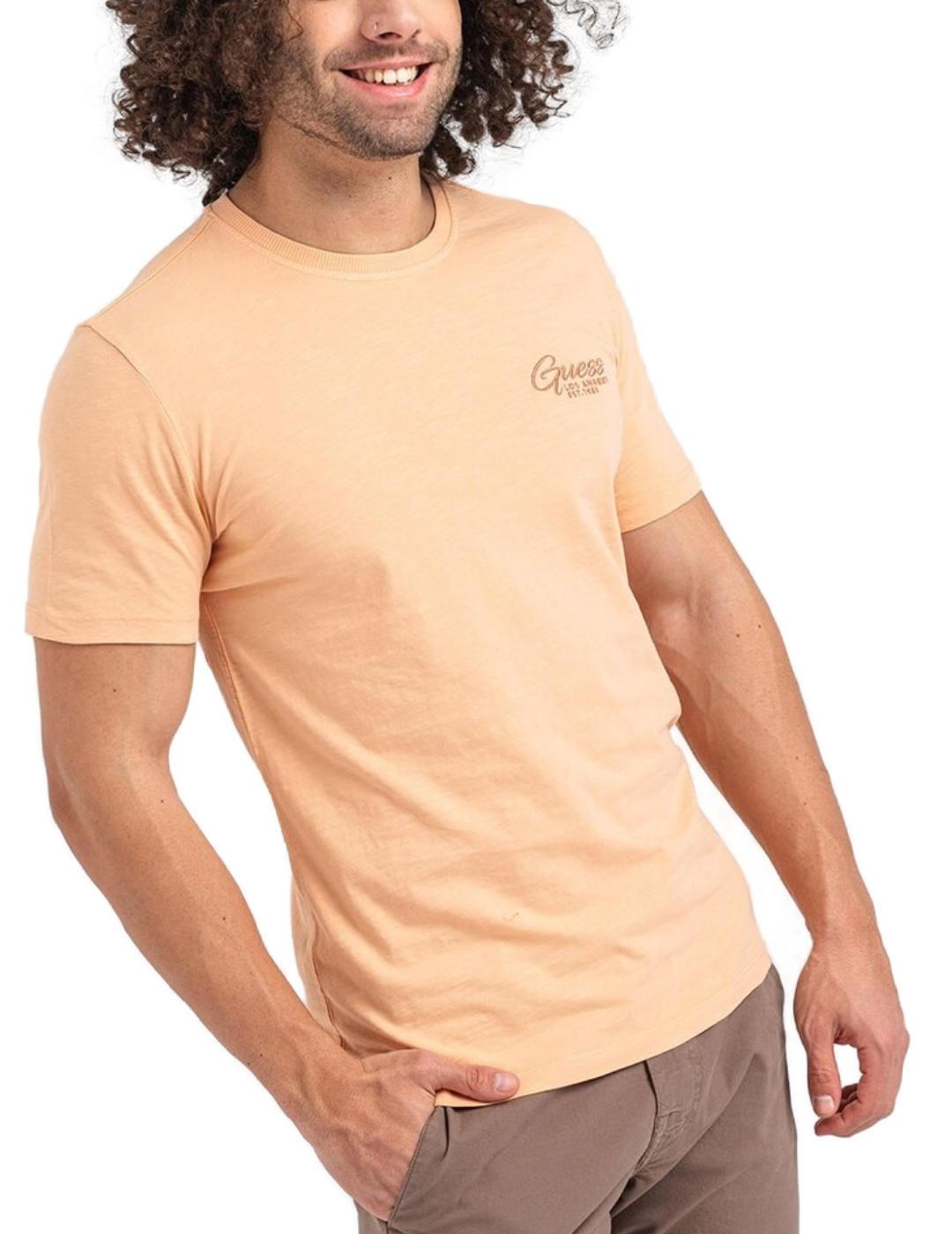 Camiseta Guess Treated salmón manga corta para hombre