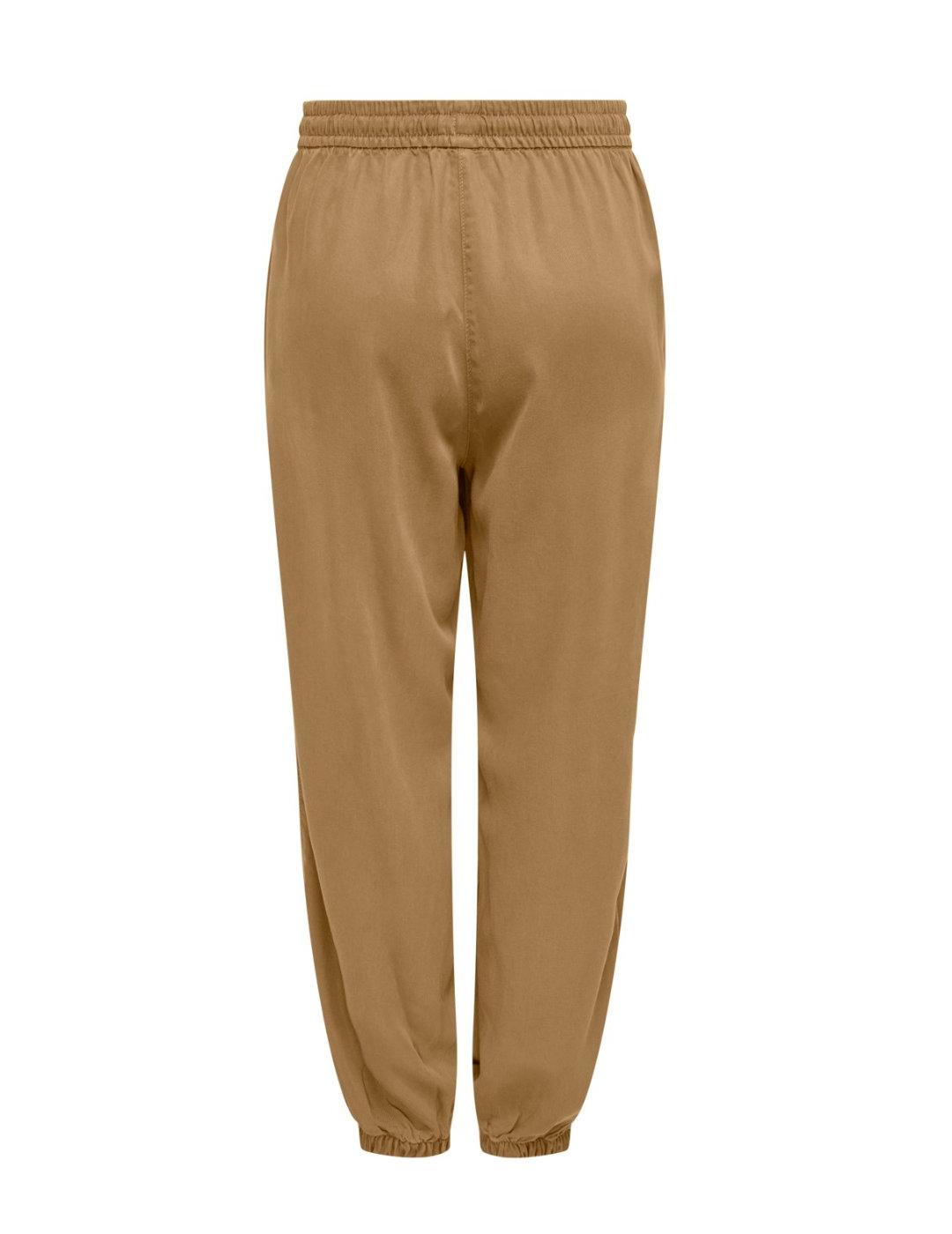 Pantalón Only Kenya cargo camel con puño de mujer