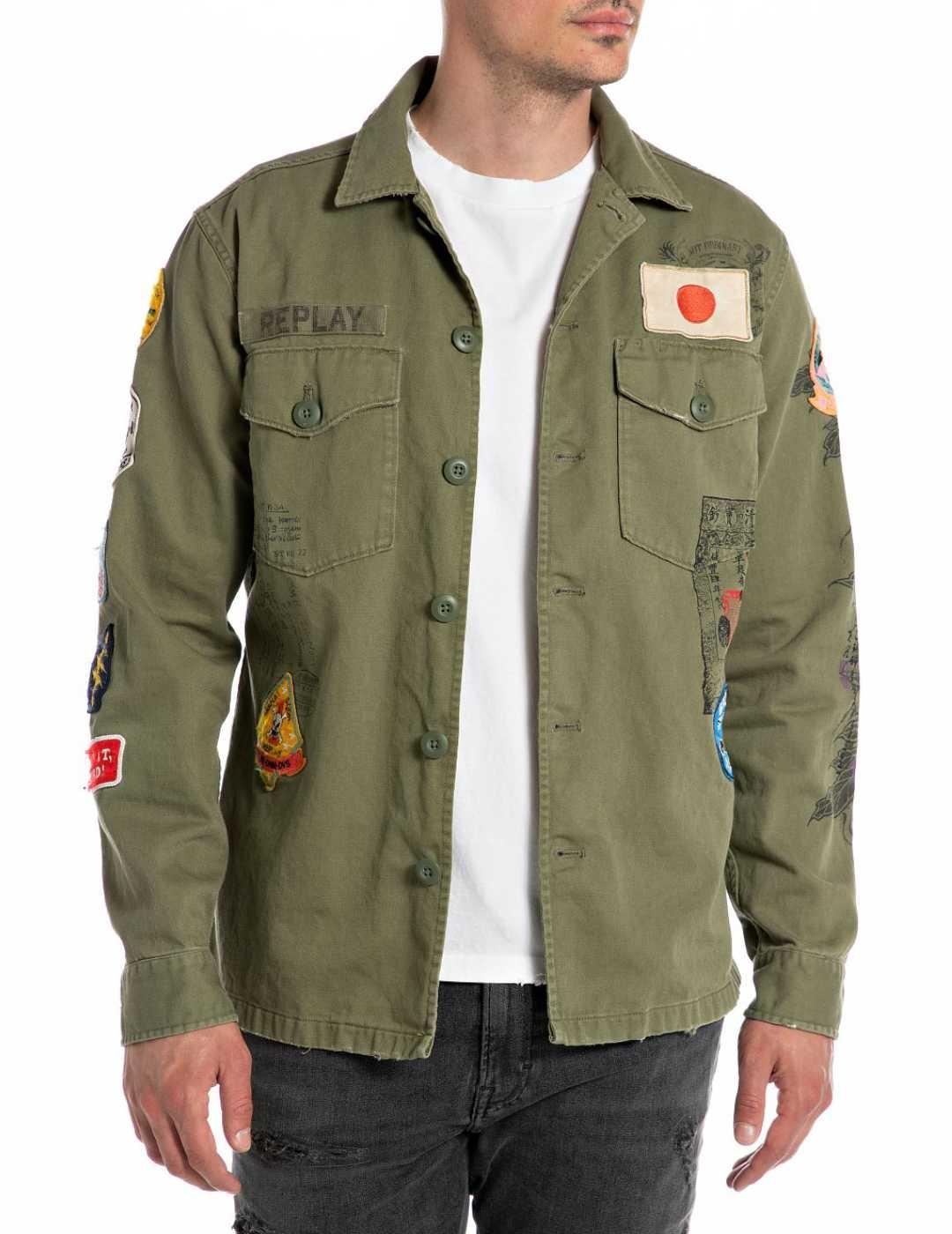 Sobrecamisa Replay verde militar parches para hombre