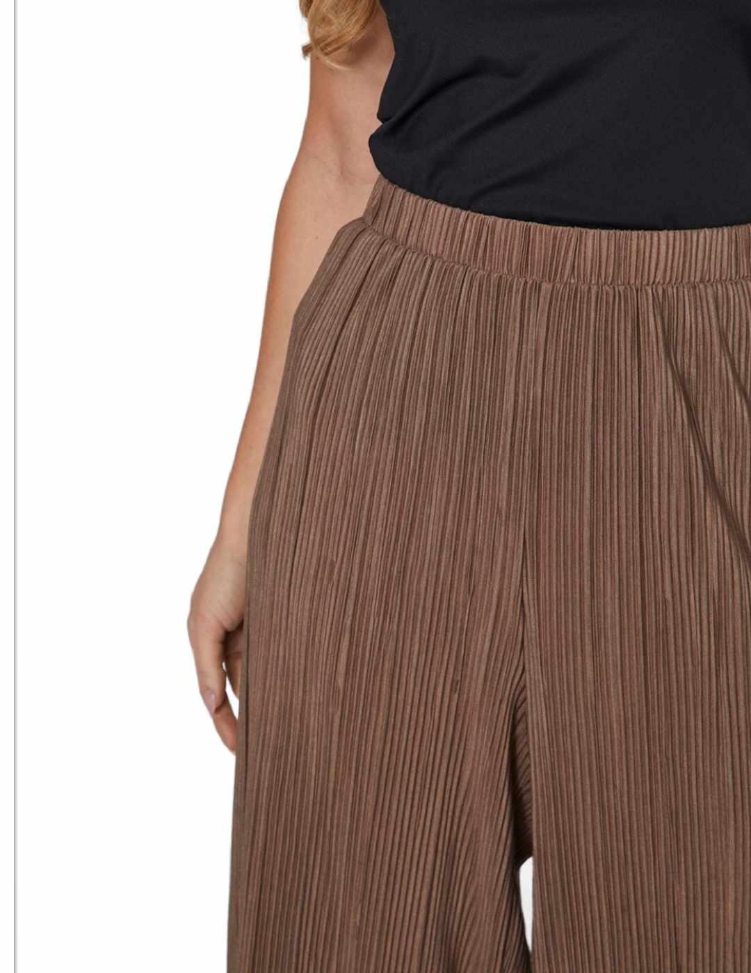 Pantalón culotte Vila Plisa marrón para mujer