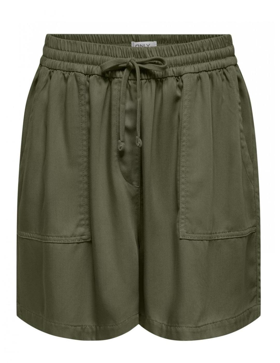 Short Only Kenya verde militar de tela holgado para mujer