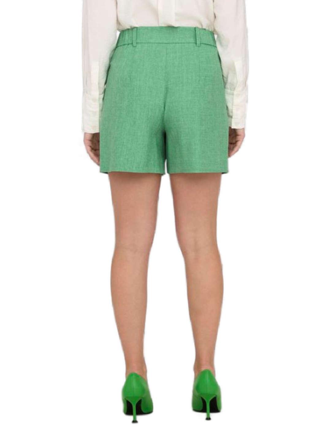 Shorts corto Only de pinzas color verde para mujer