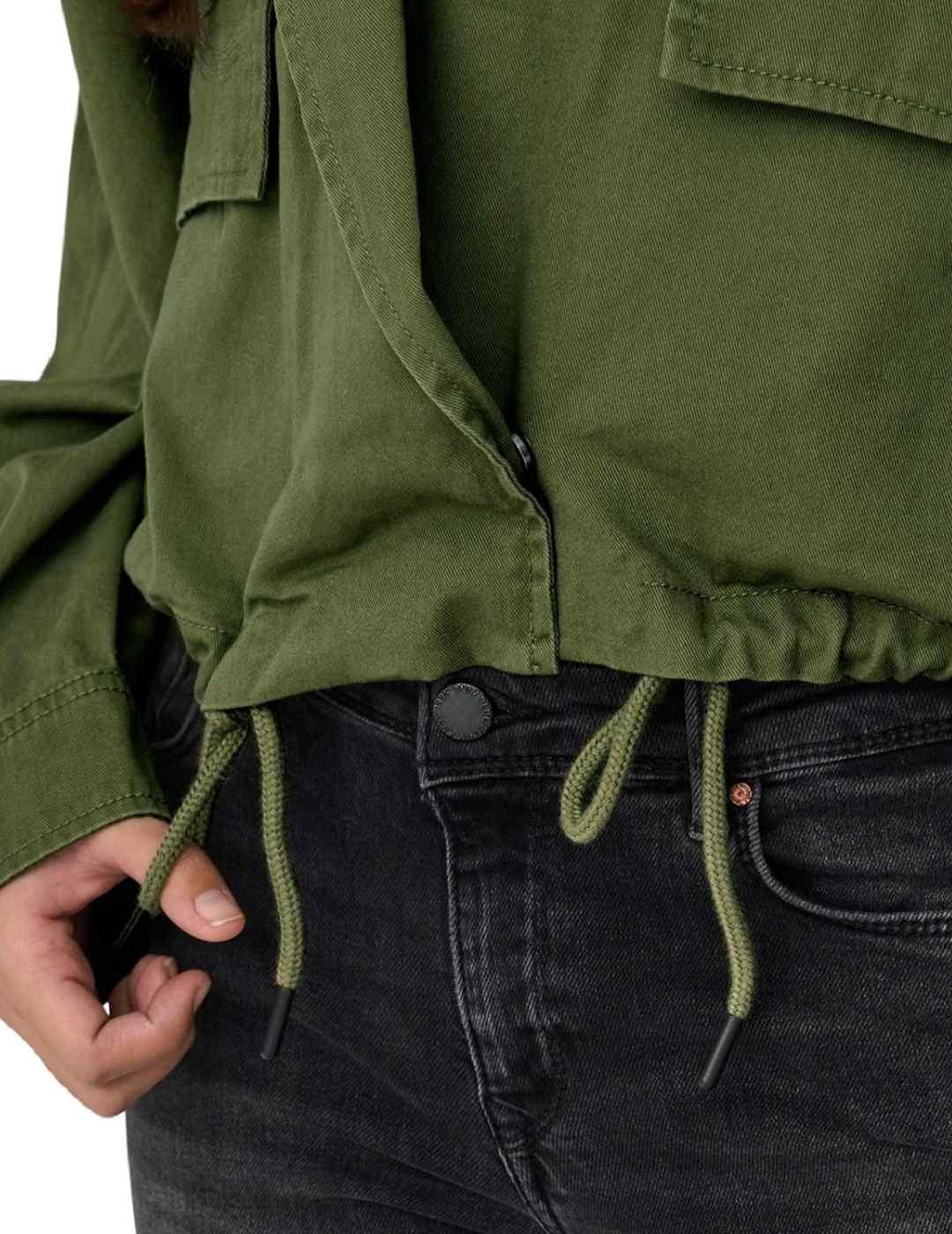 Chaqueta Only Pamala verde militar para mujer