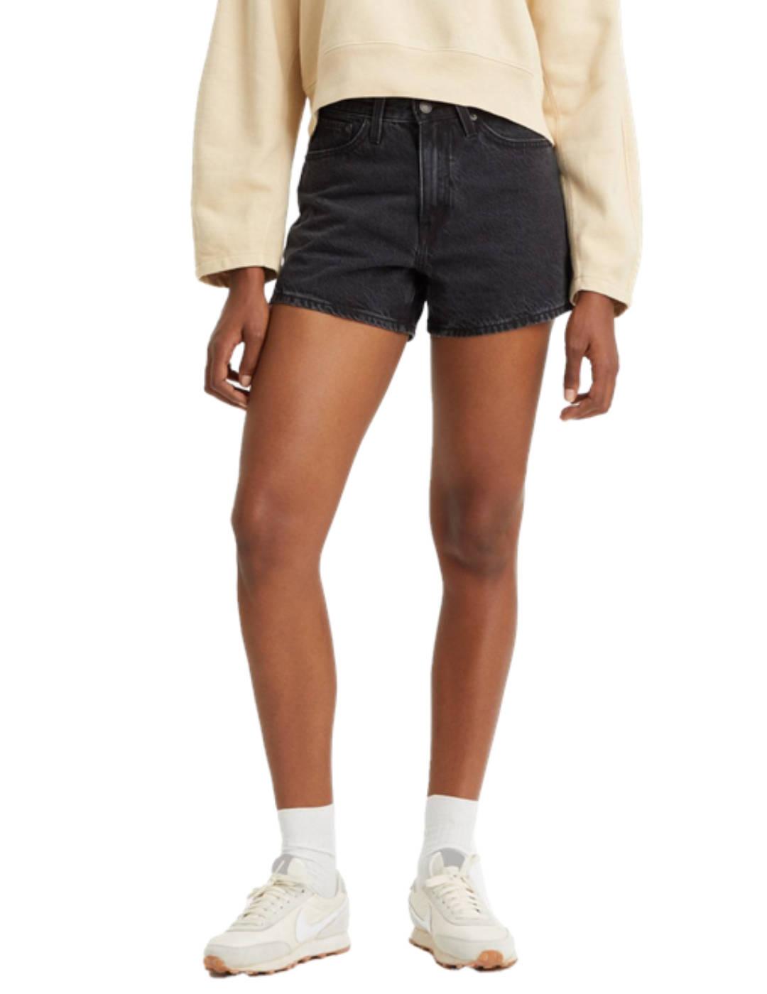 Shorts Levi´s 80S mom negros desgastados de mujer