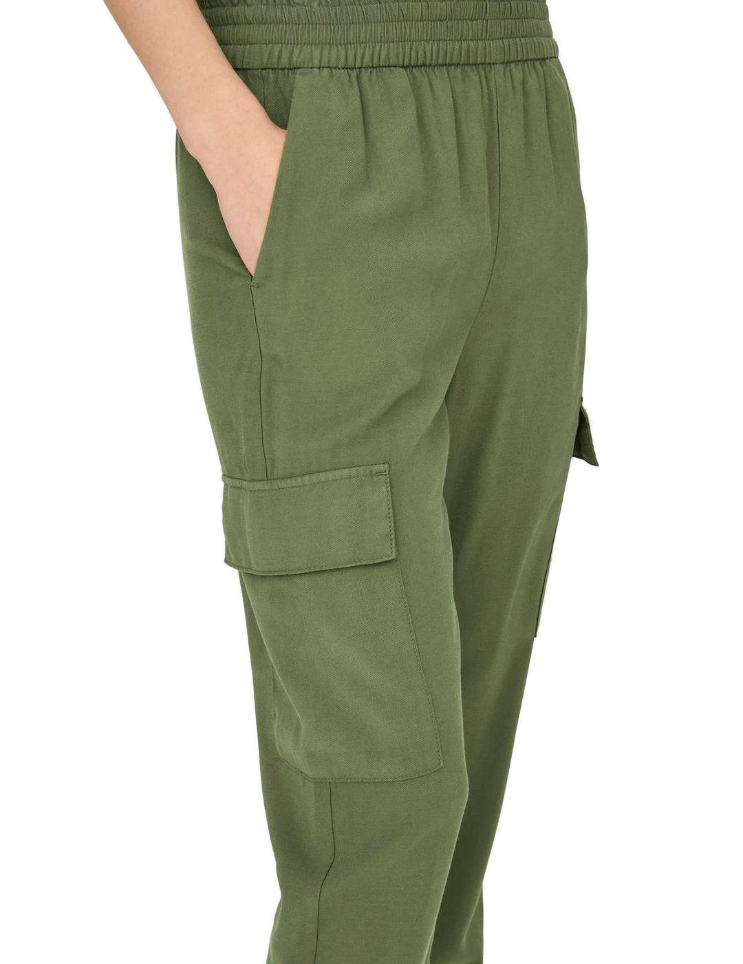 Pantalón Only Aris cargo verde para mujer